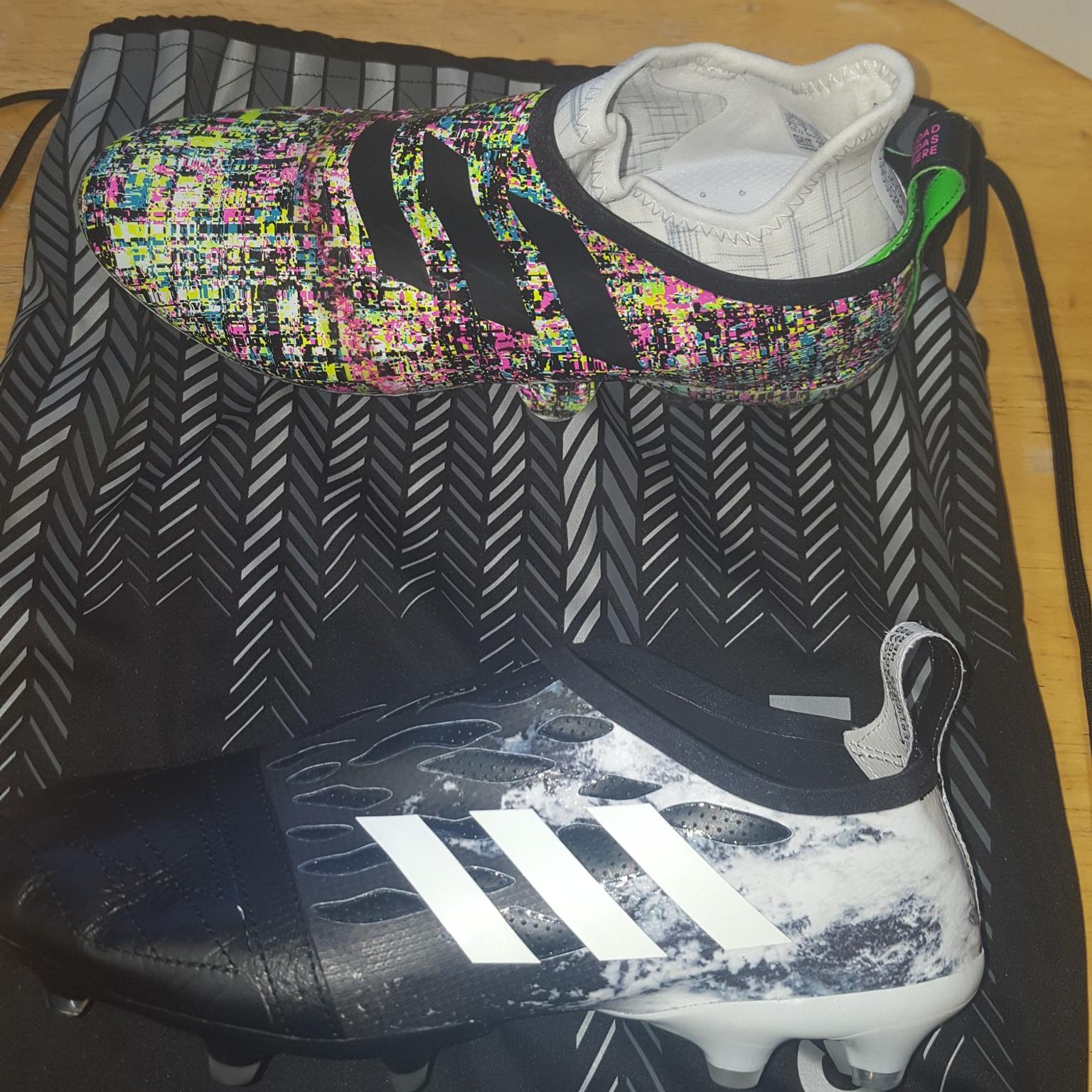 Adidas glitch boots size 7 in BT15 