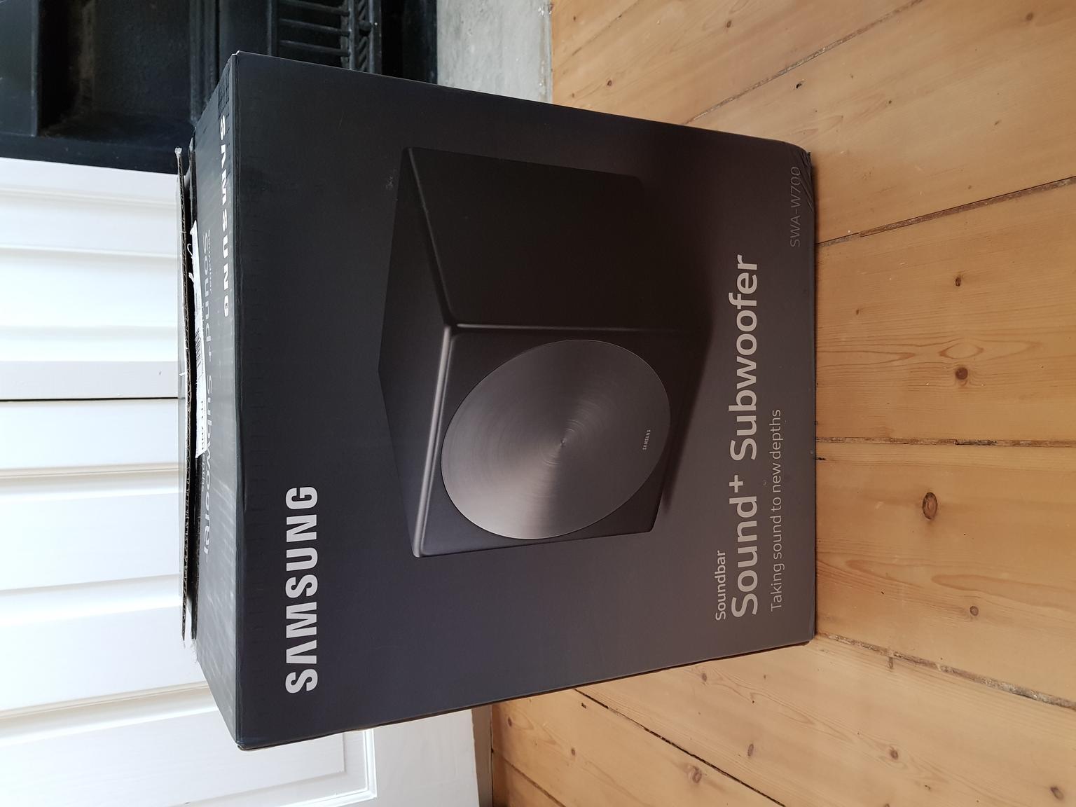 SAMSUNG SWA-W700 Wireless Subwoofer Black in BN7 Lewes for £350.00 for