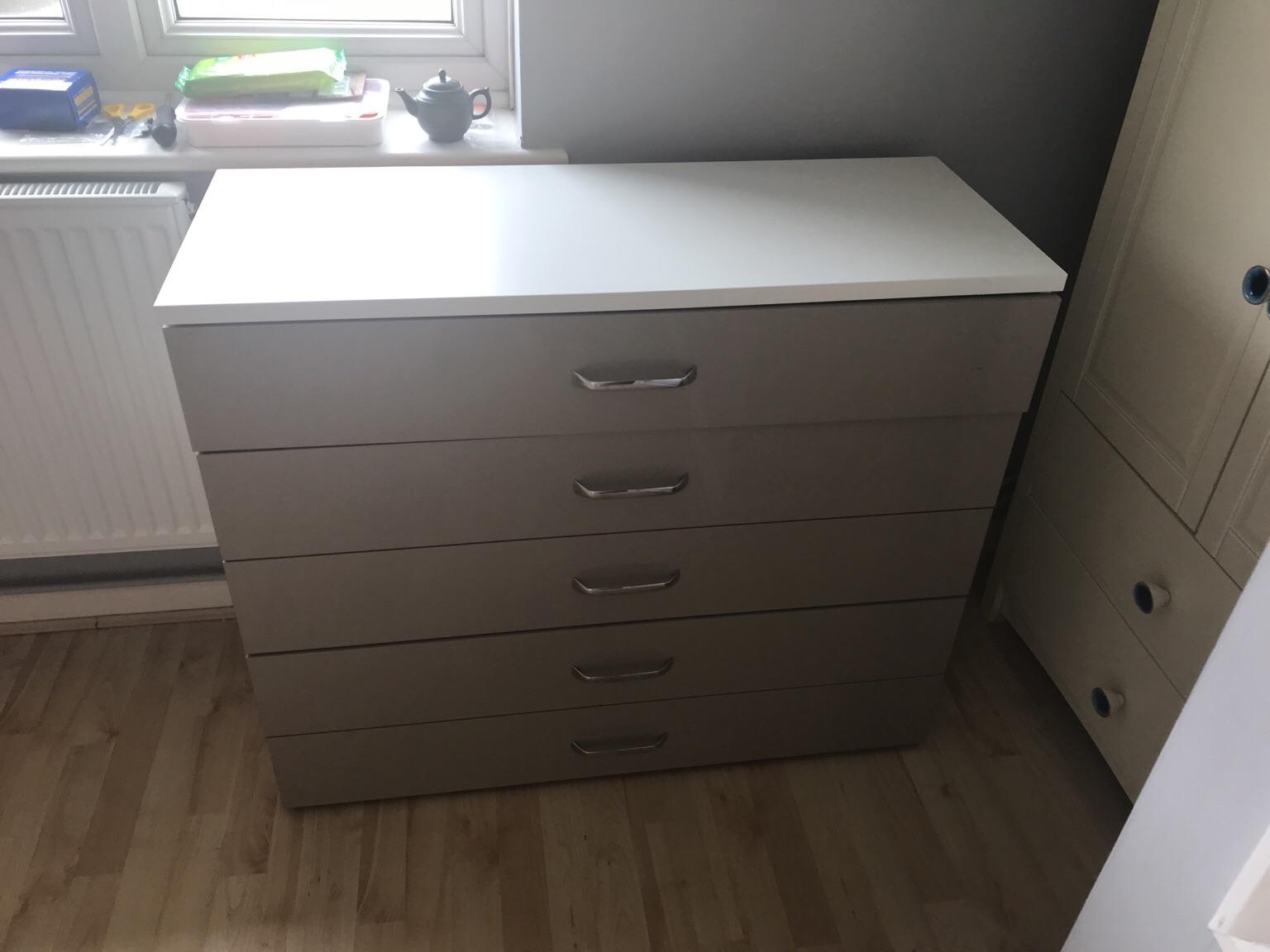 Chest Of Drawers Bensons For Beds In Mk16 Pagnell Fur 95 00