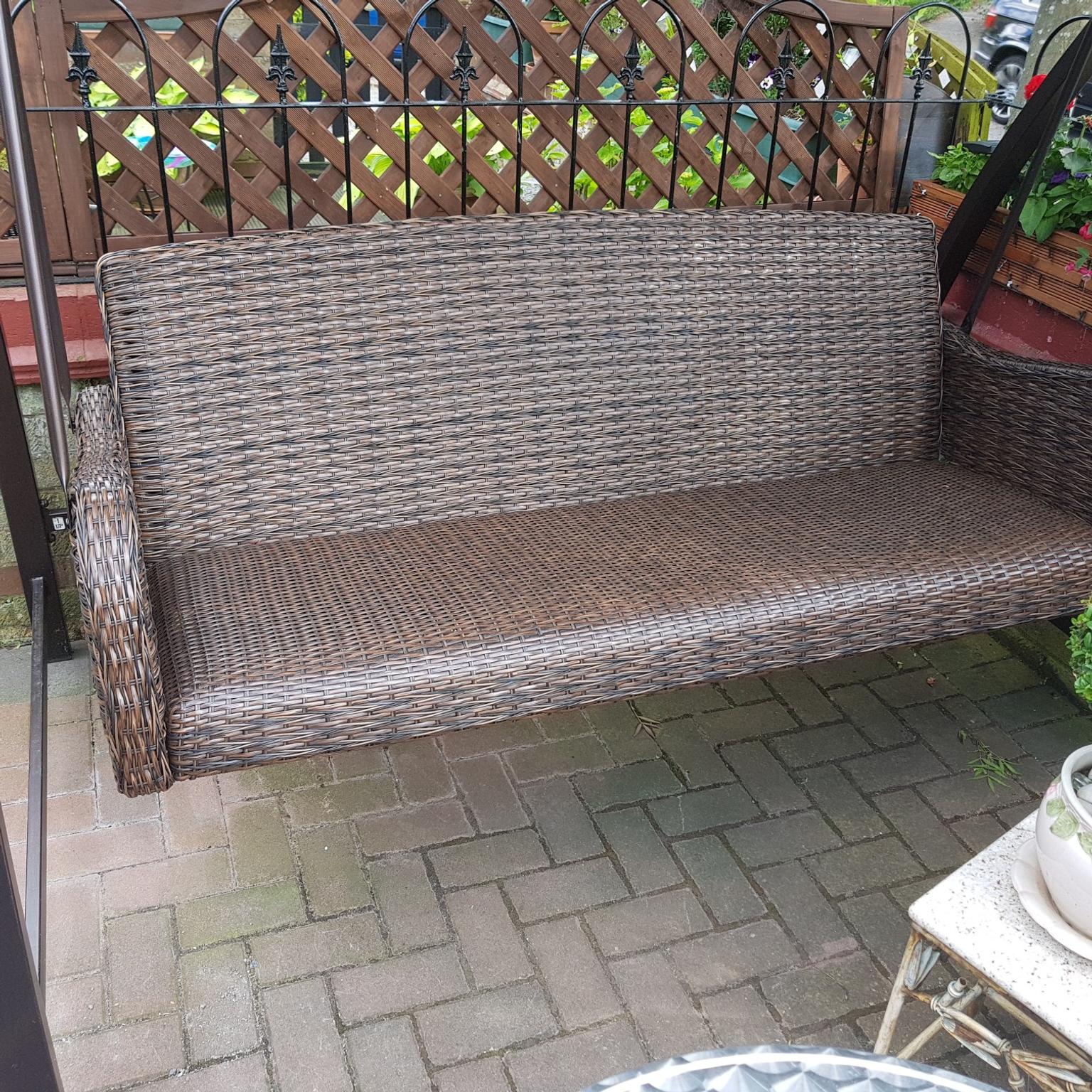COSTCO 3 Seater Garden Swing Chair in Wolverton for £250