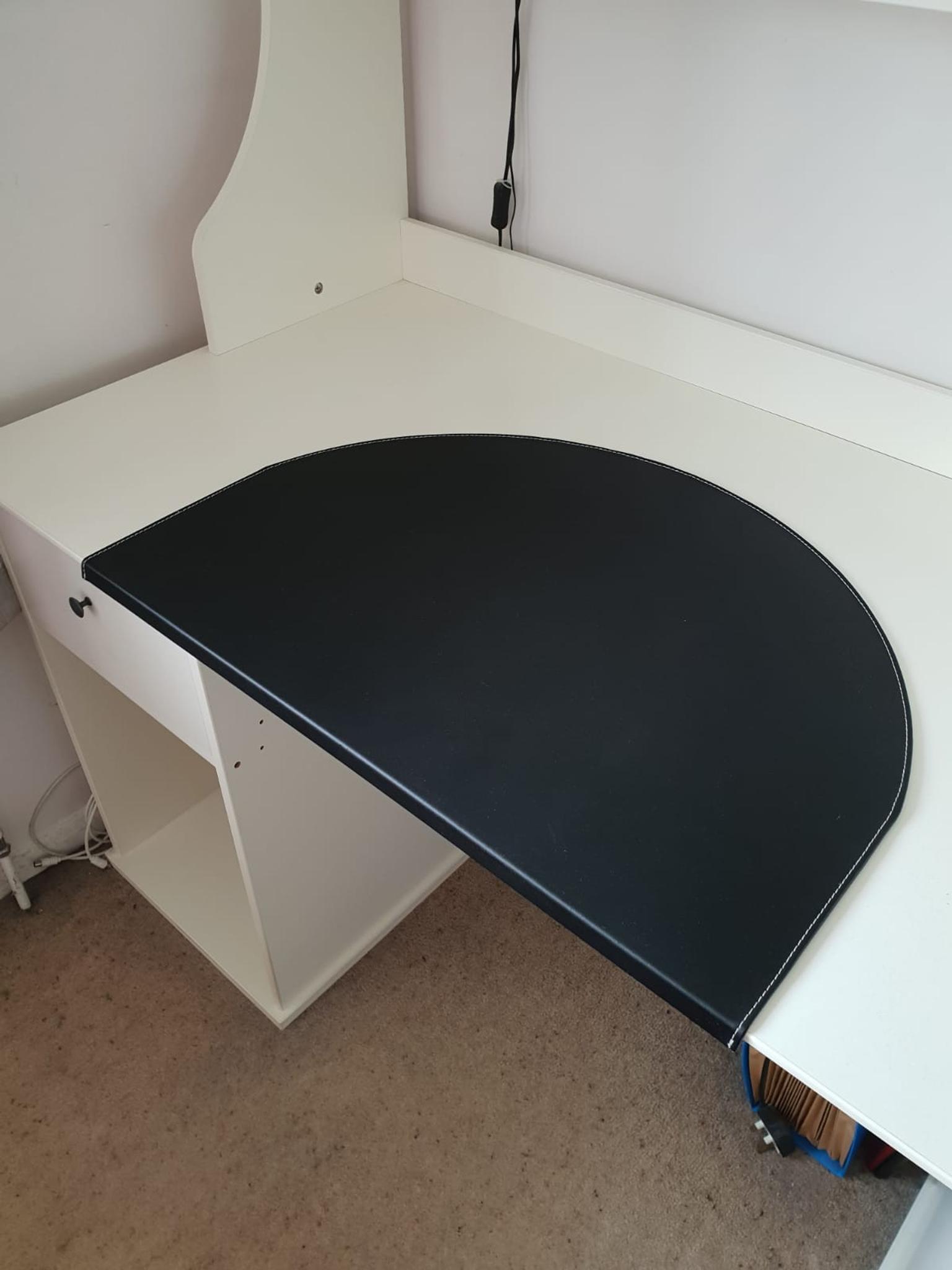 Ikea Large White Desk In Tn16 London Borough Of Bromley For 30 00