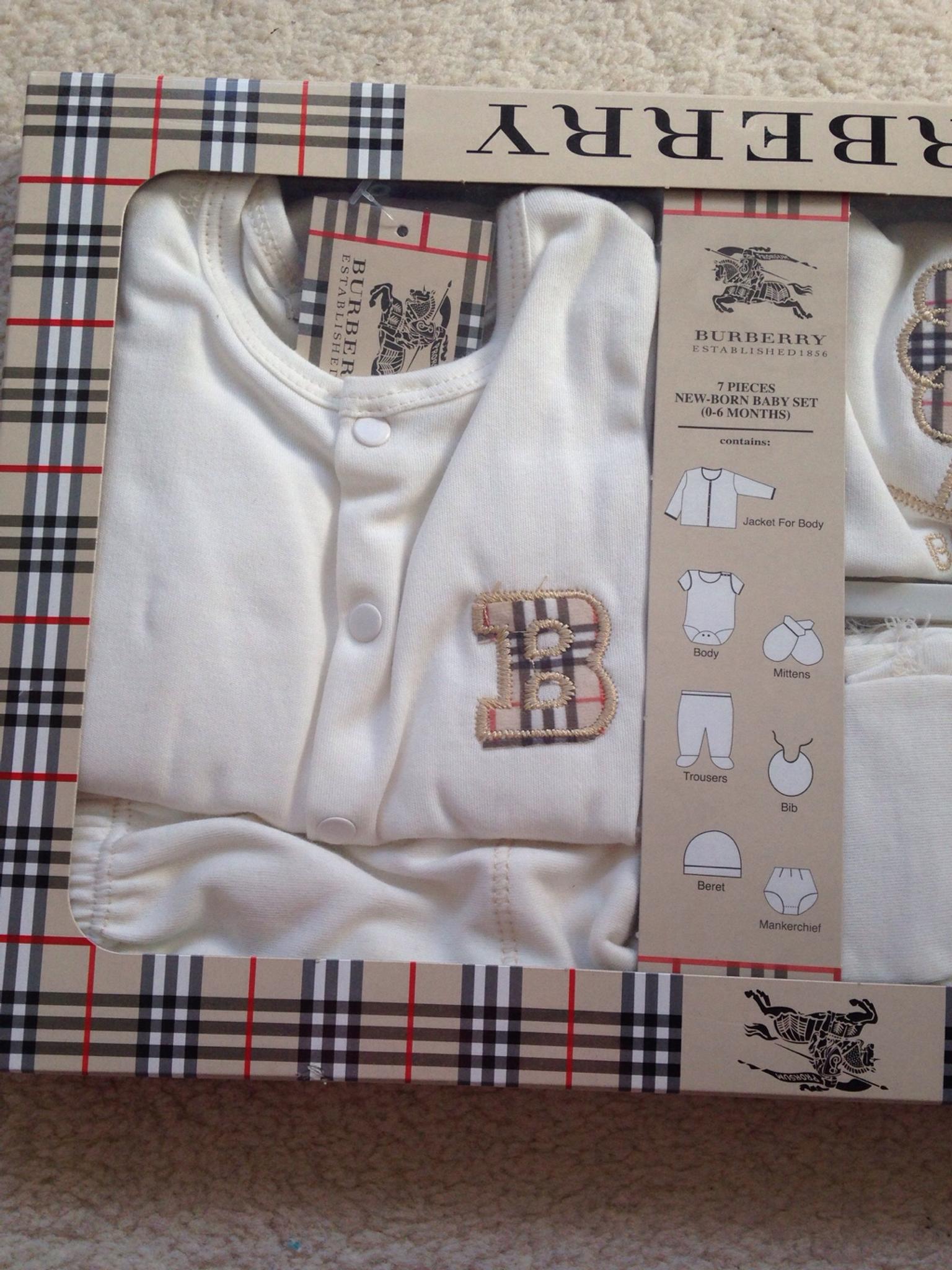 Faux Burberry new born baby set in BN24 