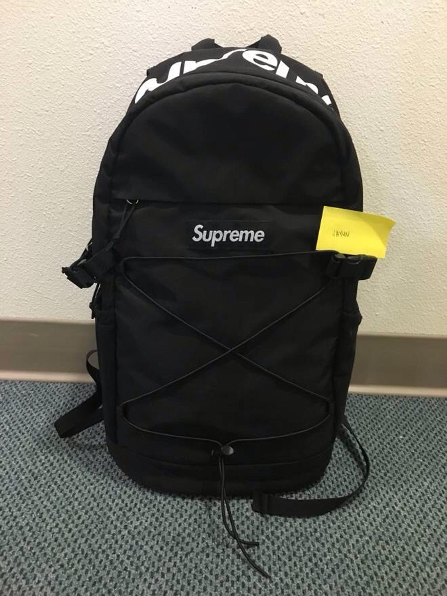 Supreme backpack in 22203 for SEK 2,200.00 for sale | Shpock