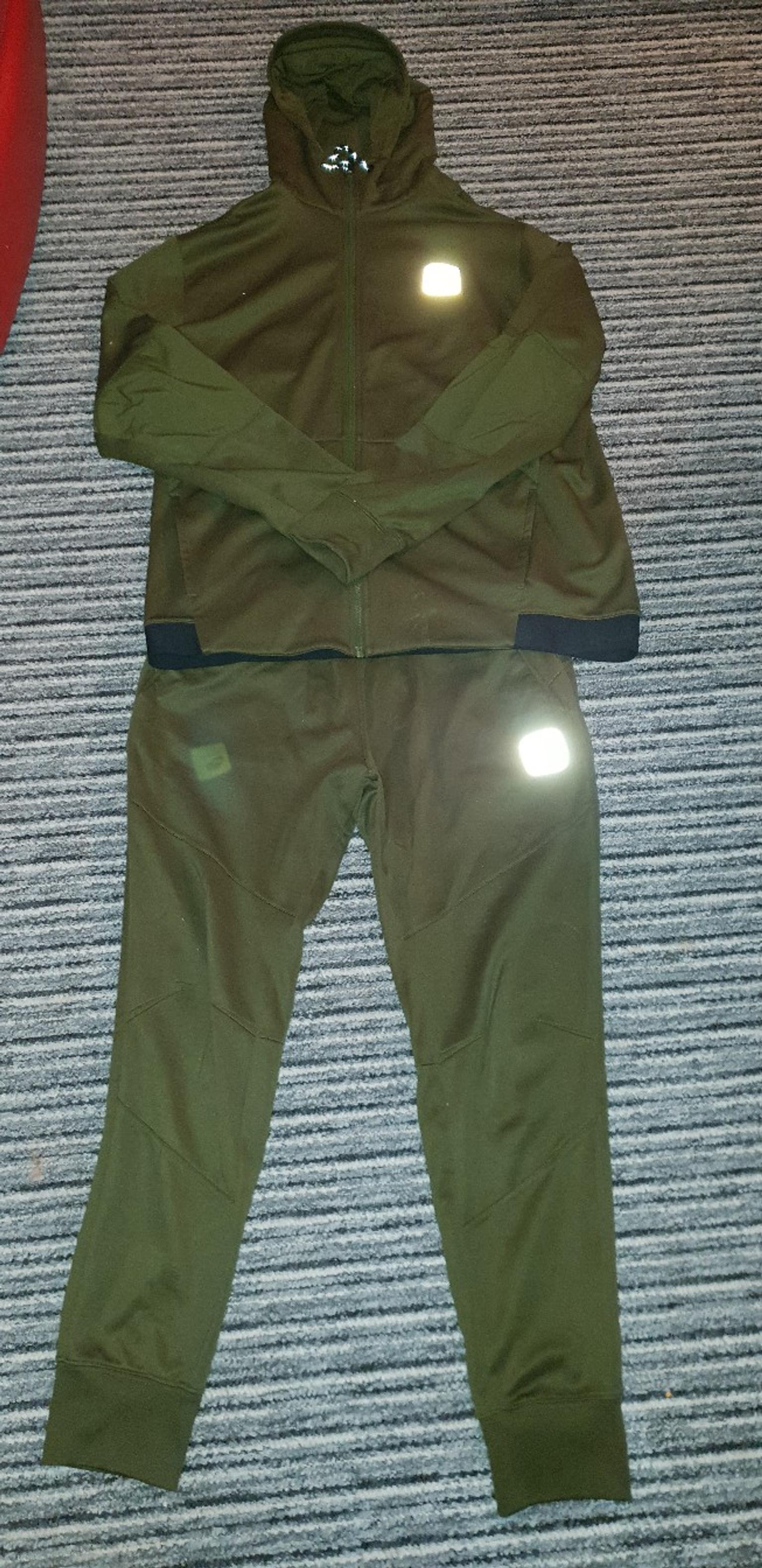 max tracksuit