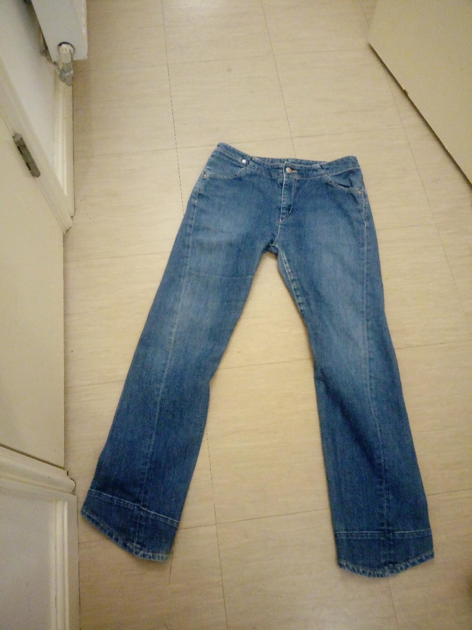 levi twisted jeans uk