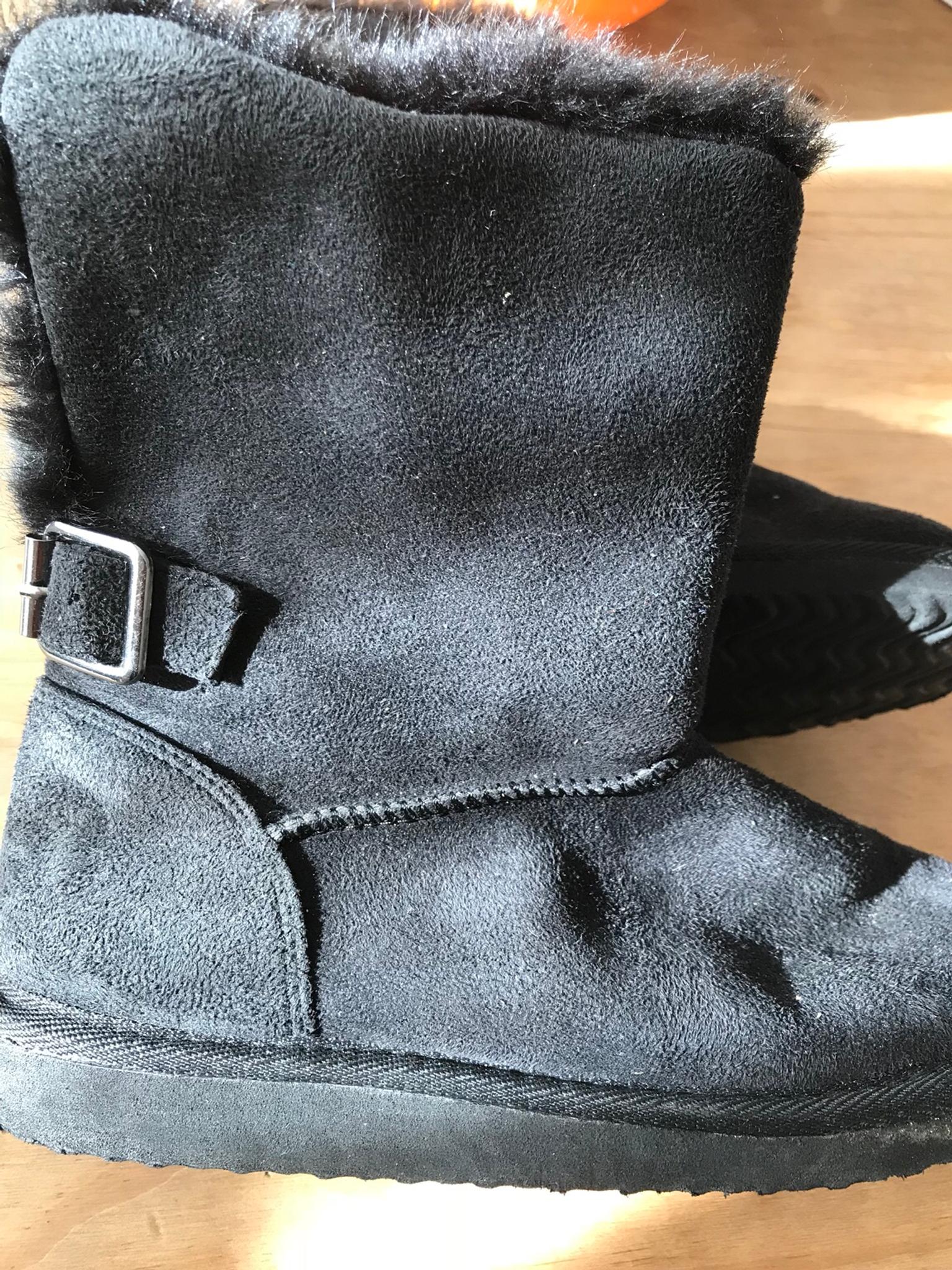 girls ugg boots size 2