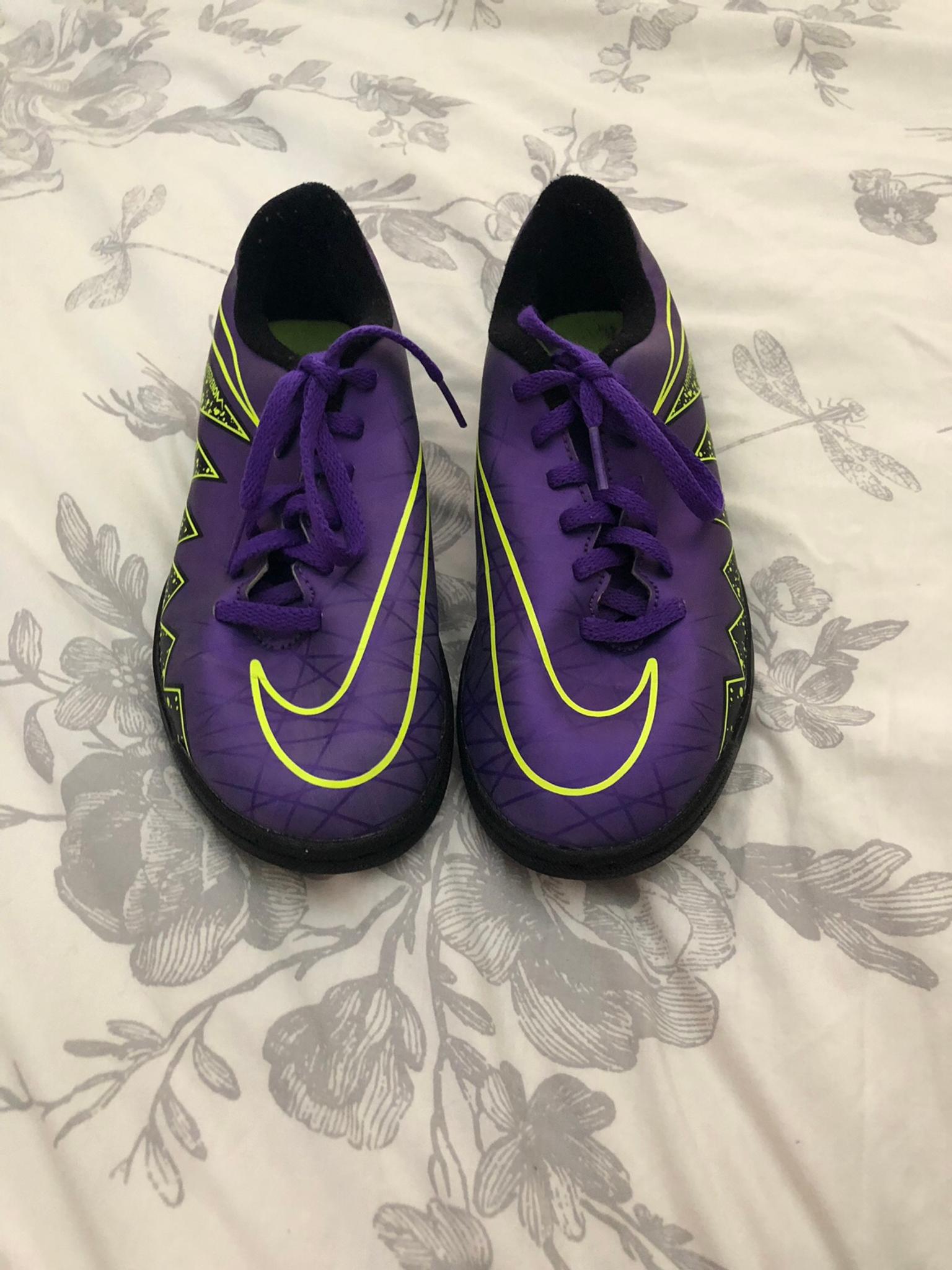 purple nike turf shoes