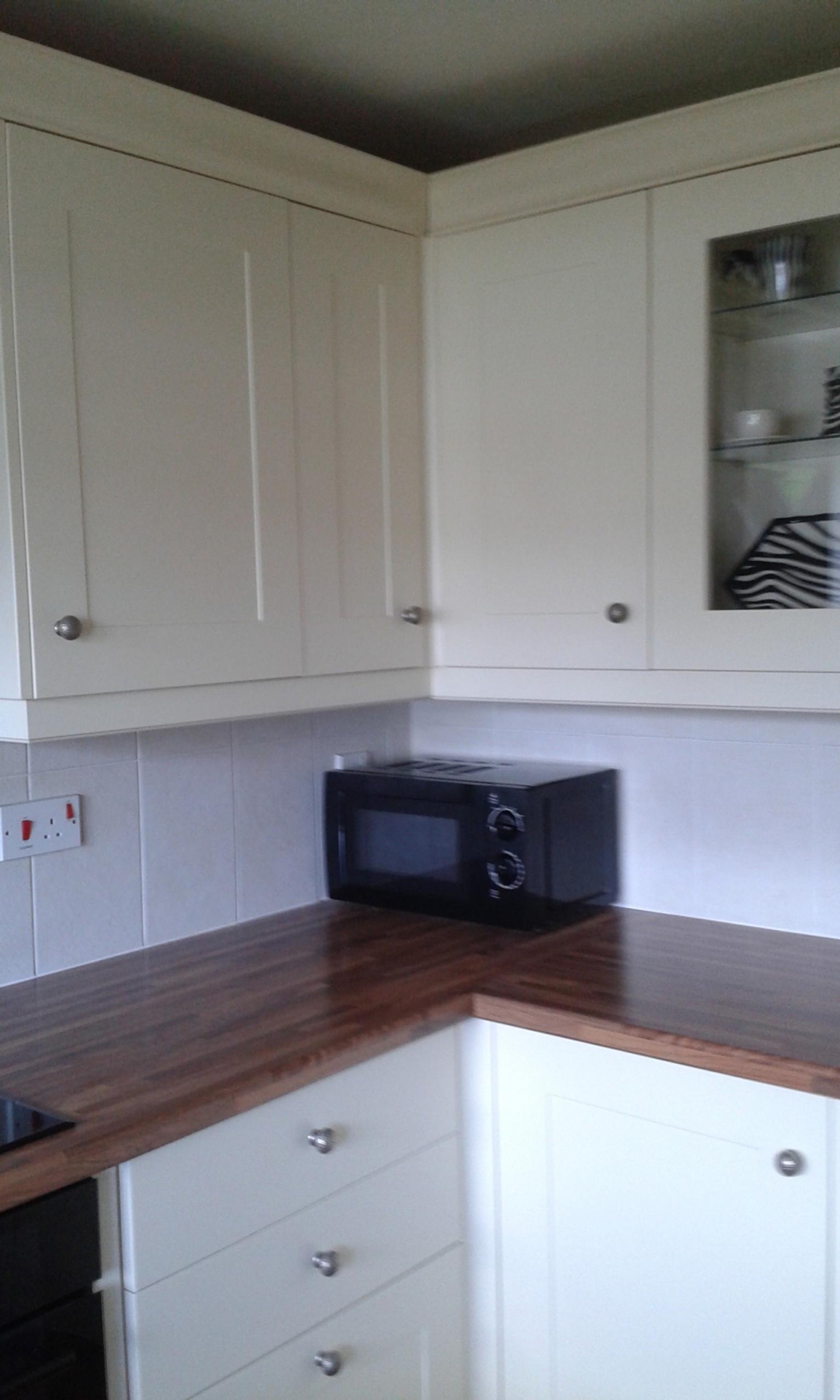 Cream Shaker Style Kitchen Units In Walsall For 250 00 For Sale