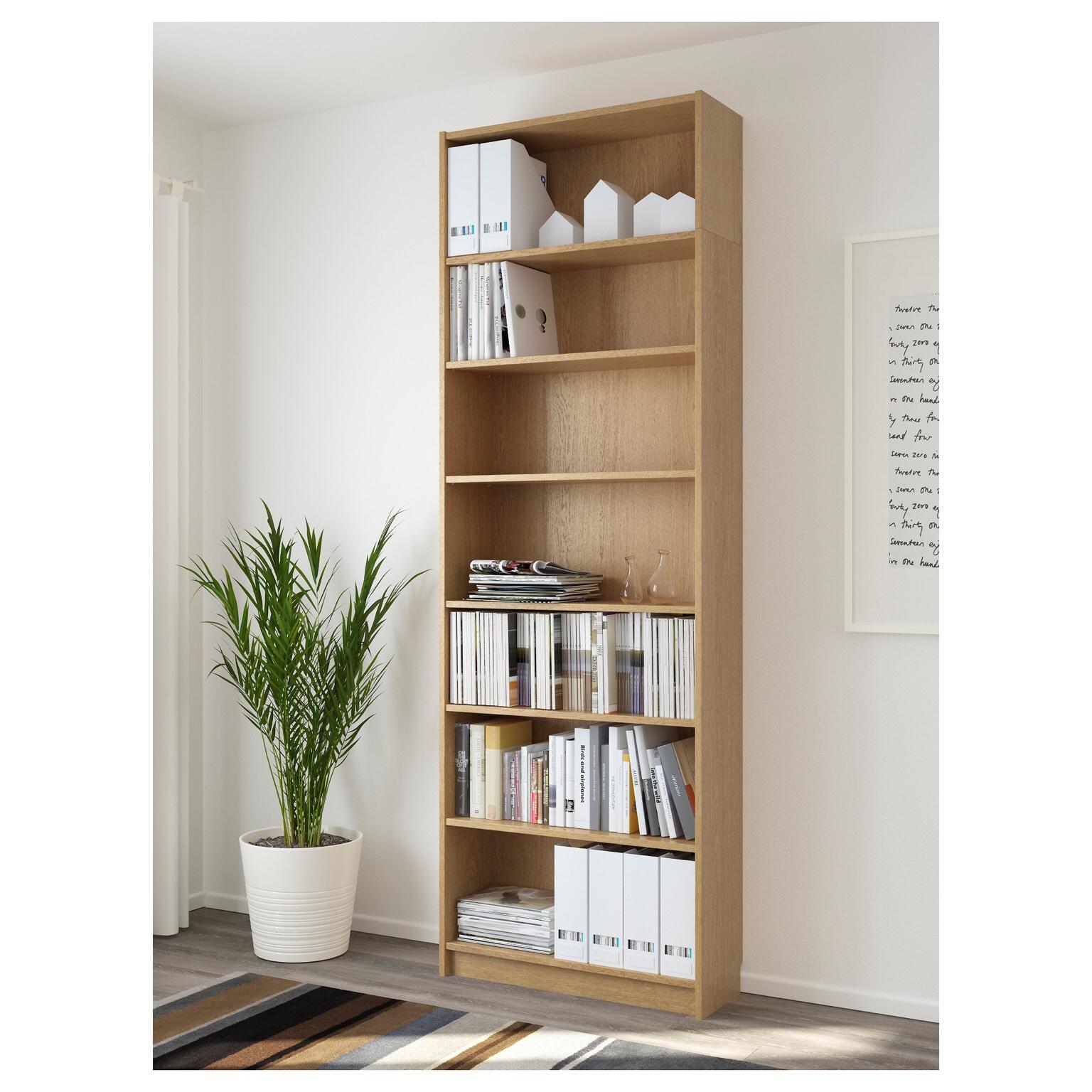 Ikea Billy Bookcase In Oak Veneer In Wc1h Camden Fur 10 00 Zum
