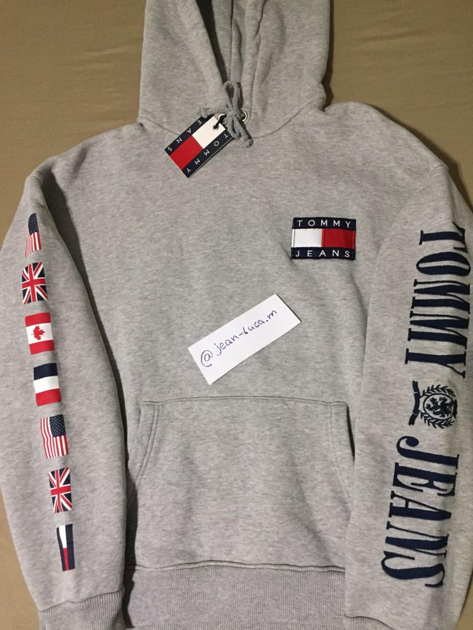 tommy jeans flag hoodie 90s