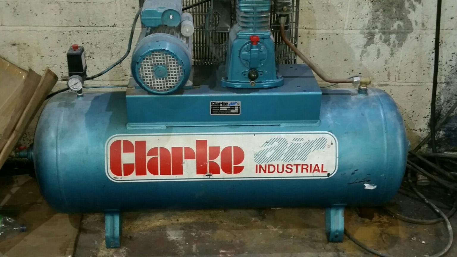 clarke air compressor