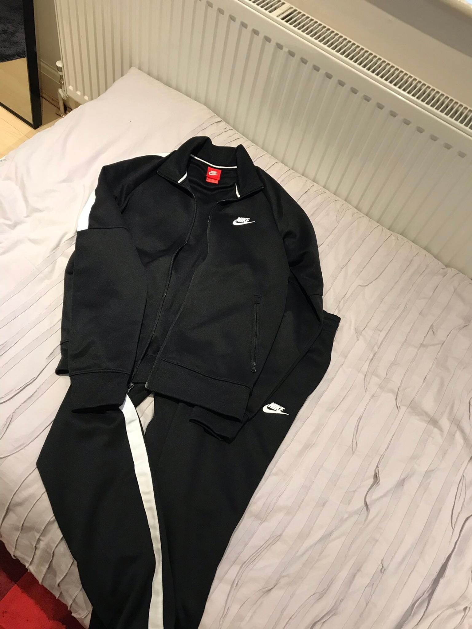 small nike tracksuit