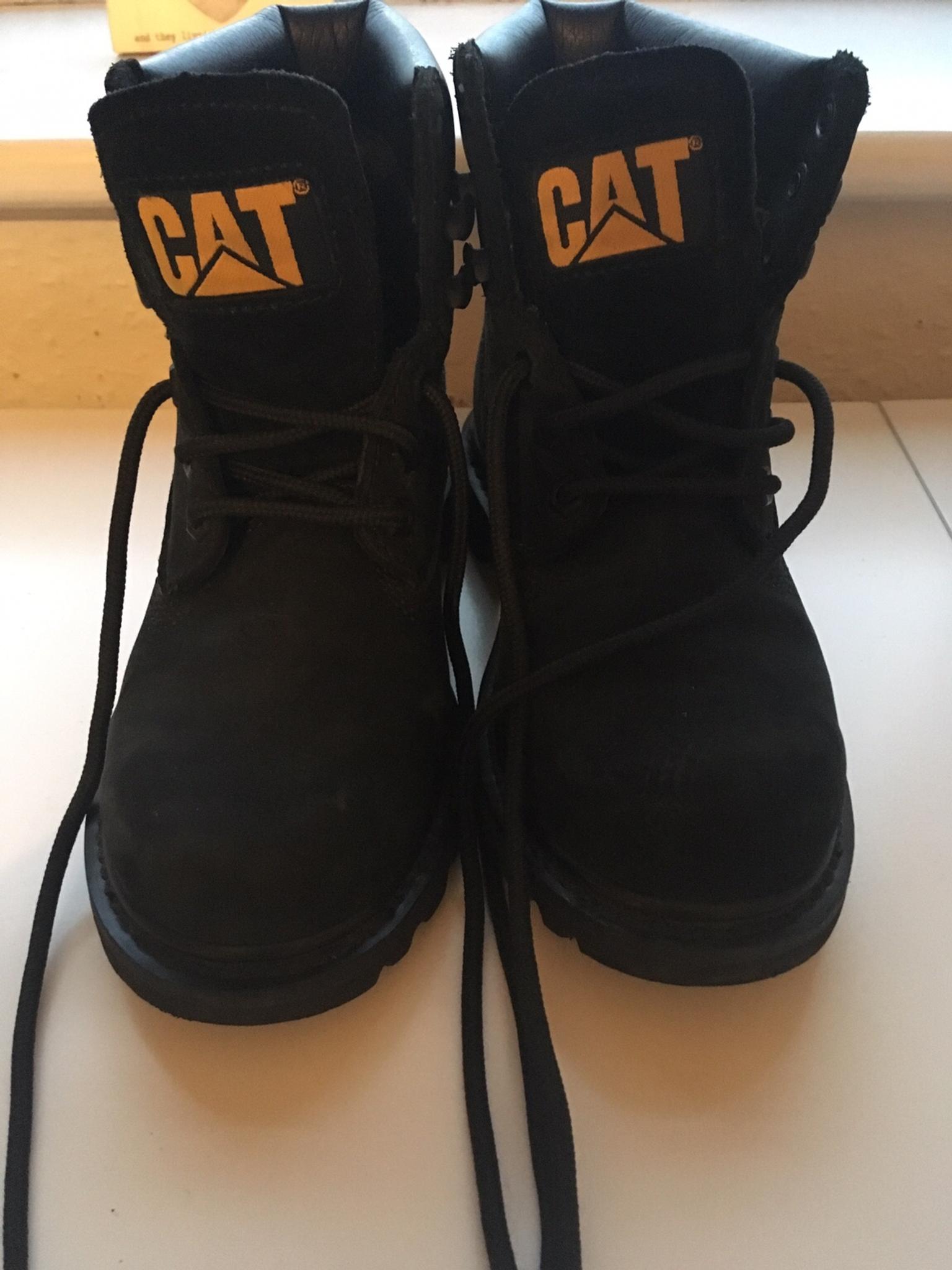ladies caterpillar boots size 4