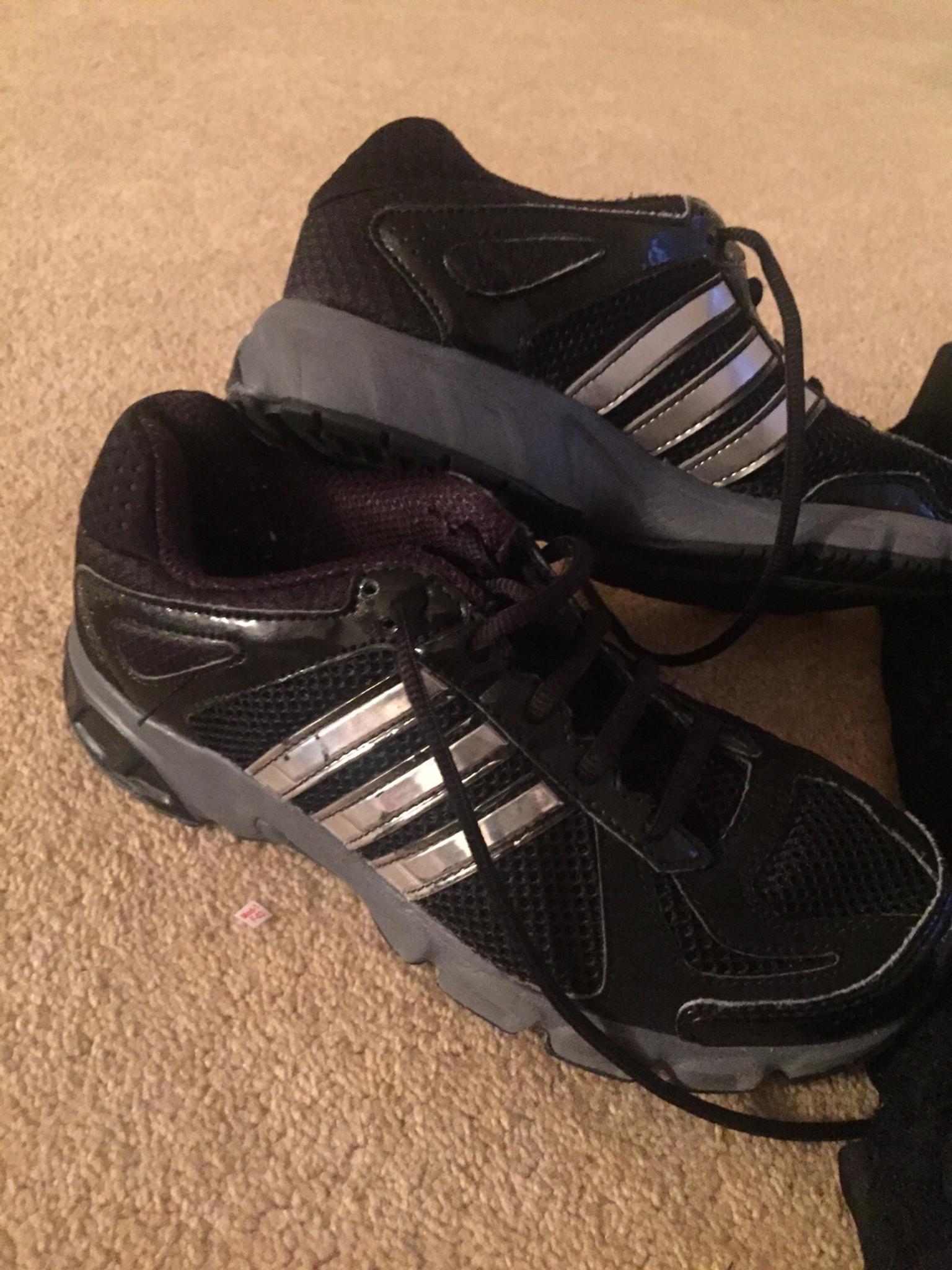 adidas black trainers size 3