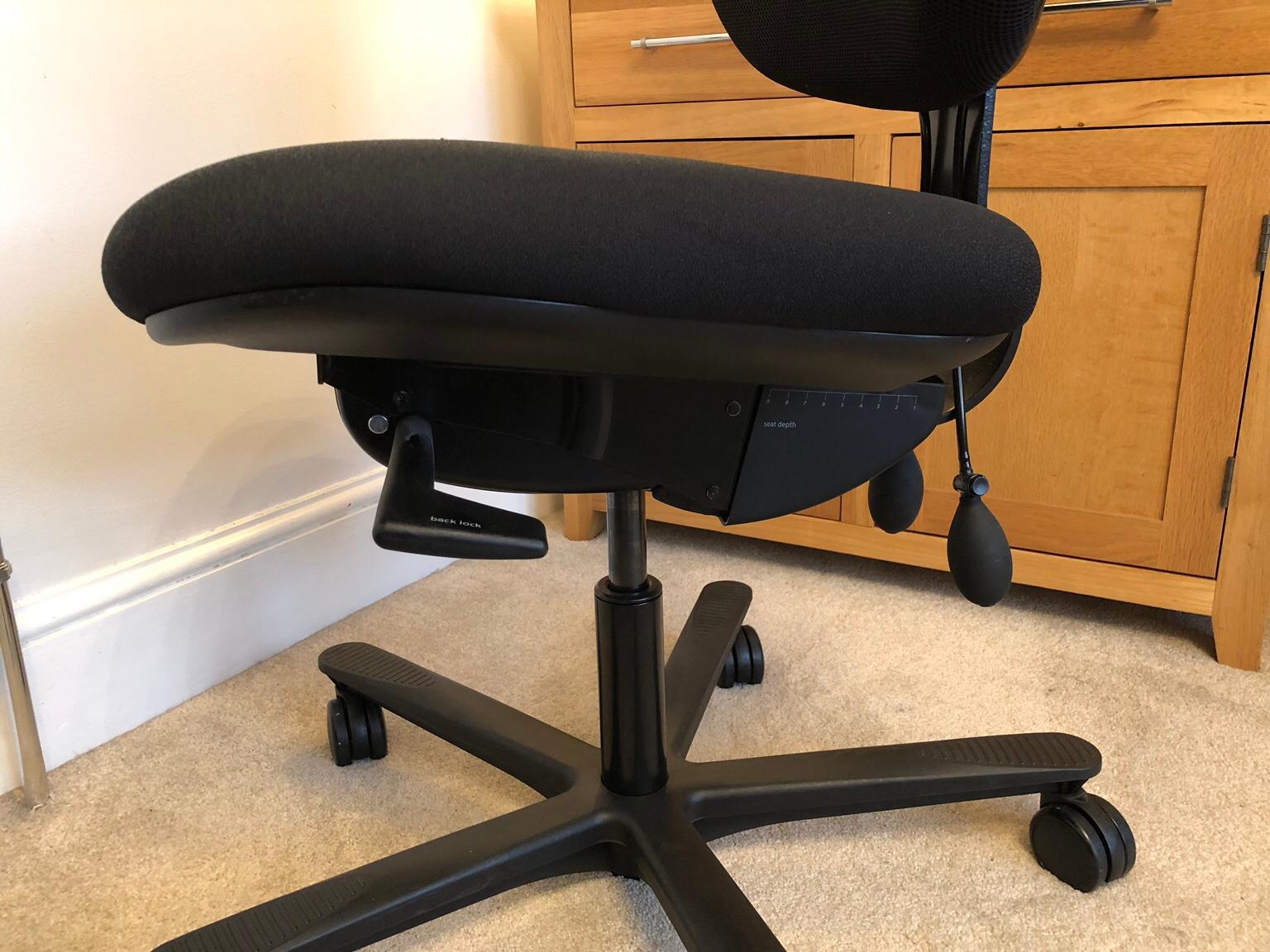 executive ergonomic desk chair