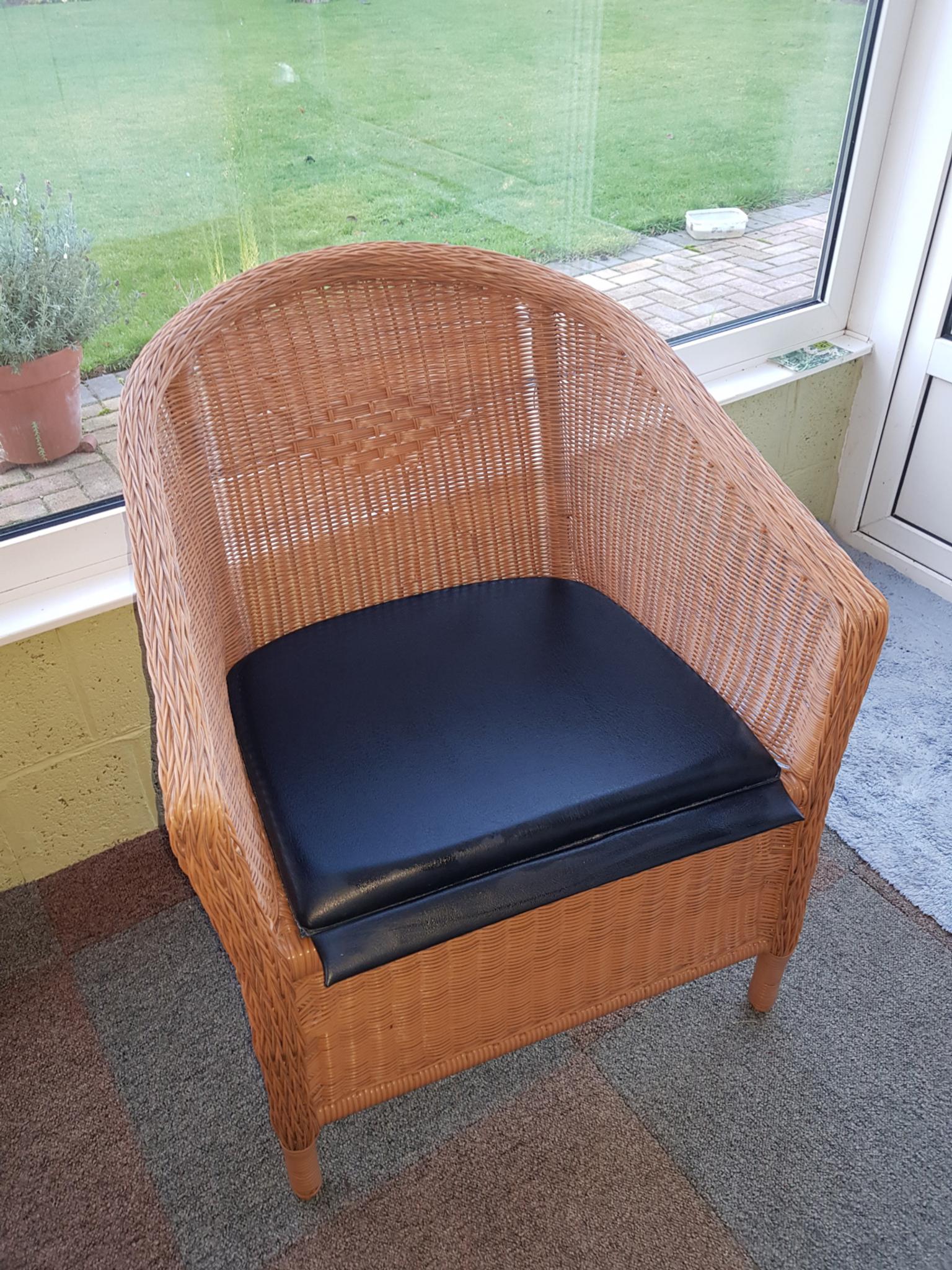 Bedroom Wicker Commode Chair In Pr5 Ribble For 50 00 For Sale