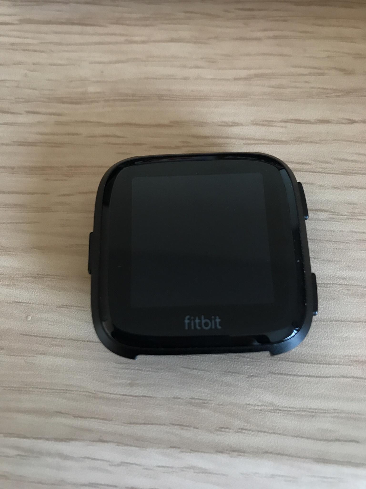 New Fitbit Versa (pebble only) in for 