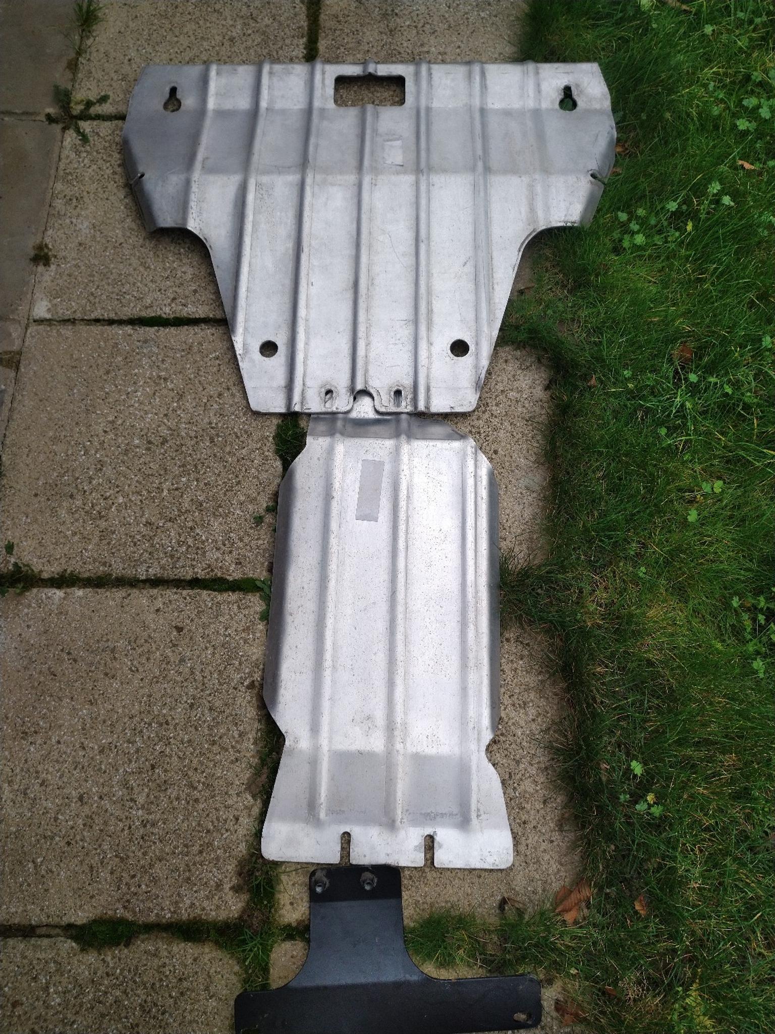 Skid plates for Subaru outback IV in IG8 London for £80.00