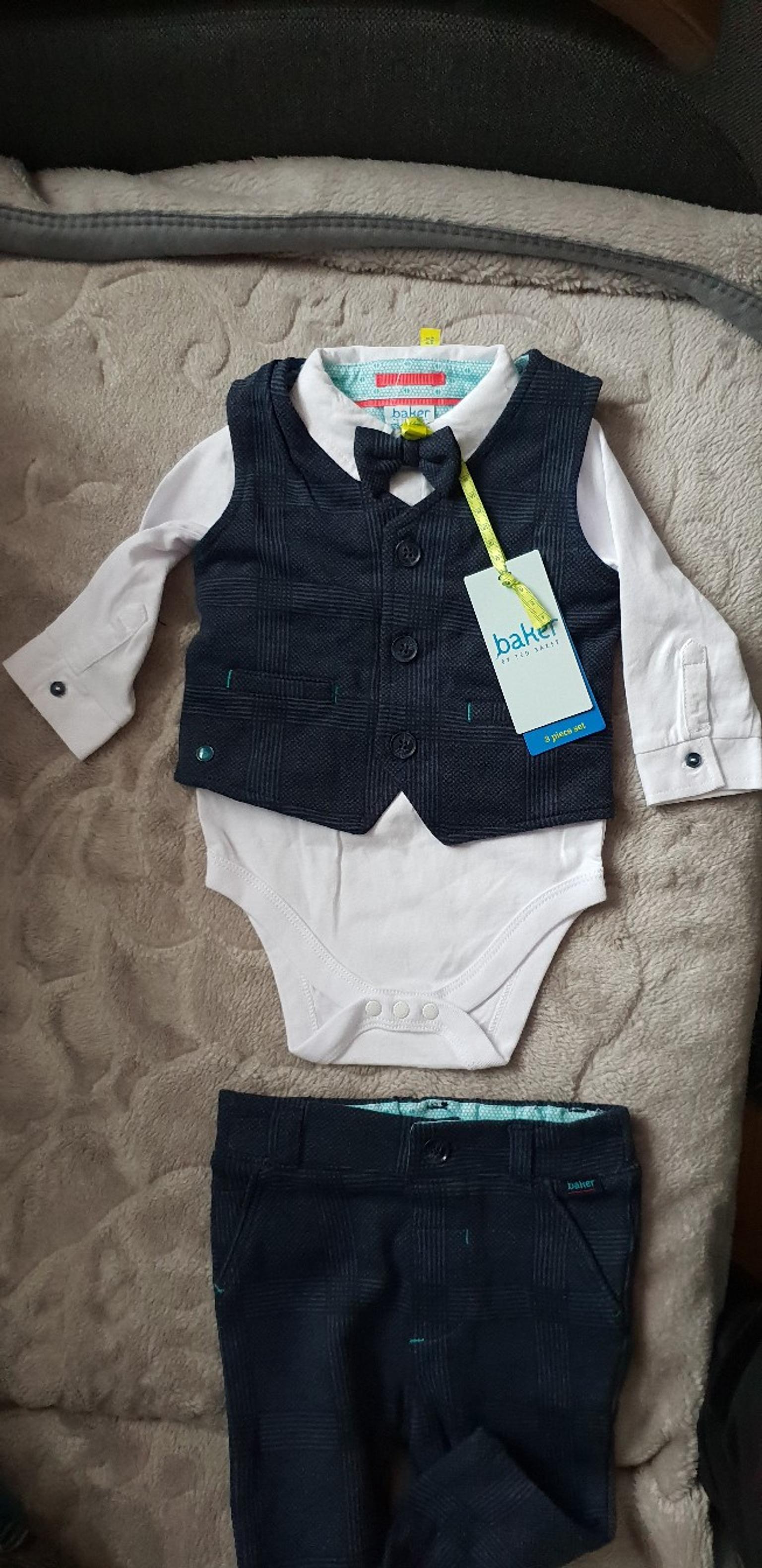 Ted Baker-Bebé Chicos Azul Mock Romper Suit 9-12 meses