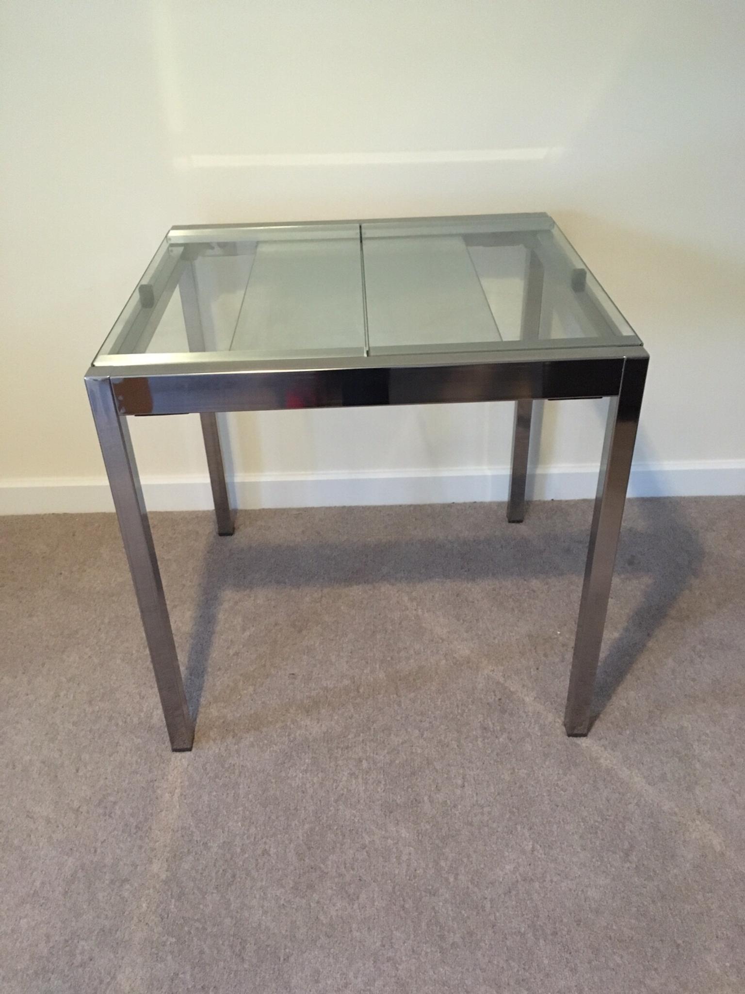 Ikea Extendable Glass Dining Table In Rh20 Horsham For 50 00 For Sale Shpock