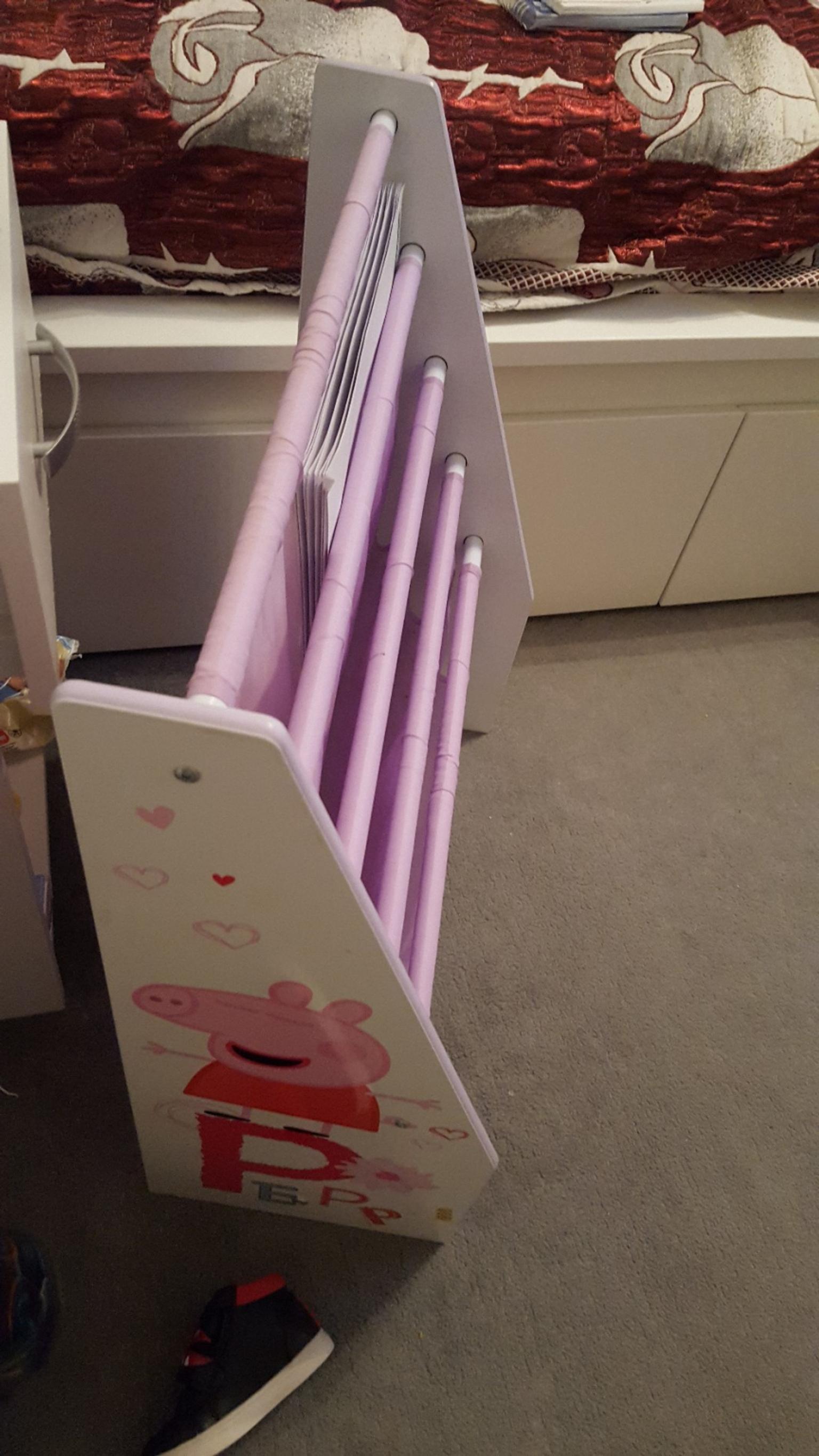 Peppa Pig Sling Bookcase In M40 Oldham For 5 00 For Sale Shpock