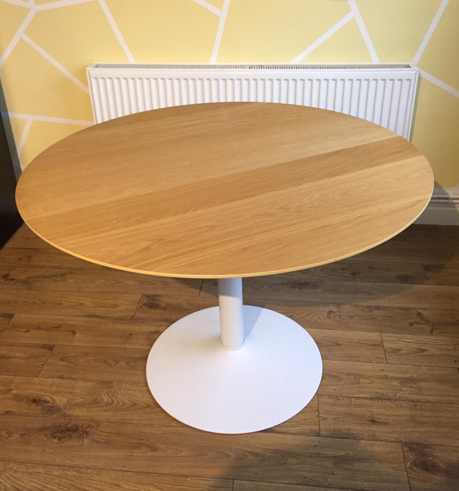 Oak Round Dining Table Habitat In Bl2 Bolton For £45.00 For Sale Shpock