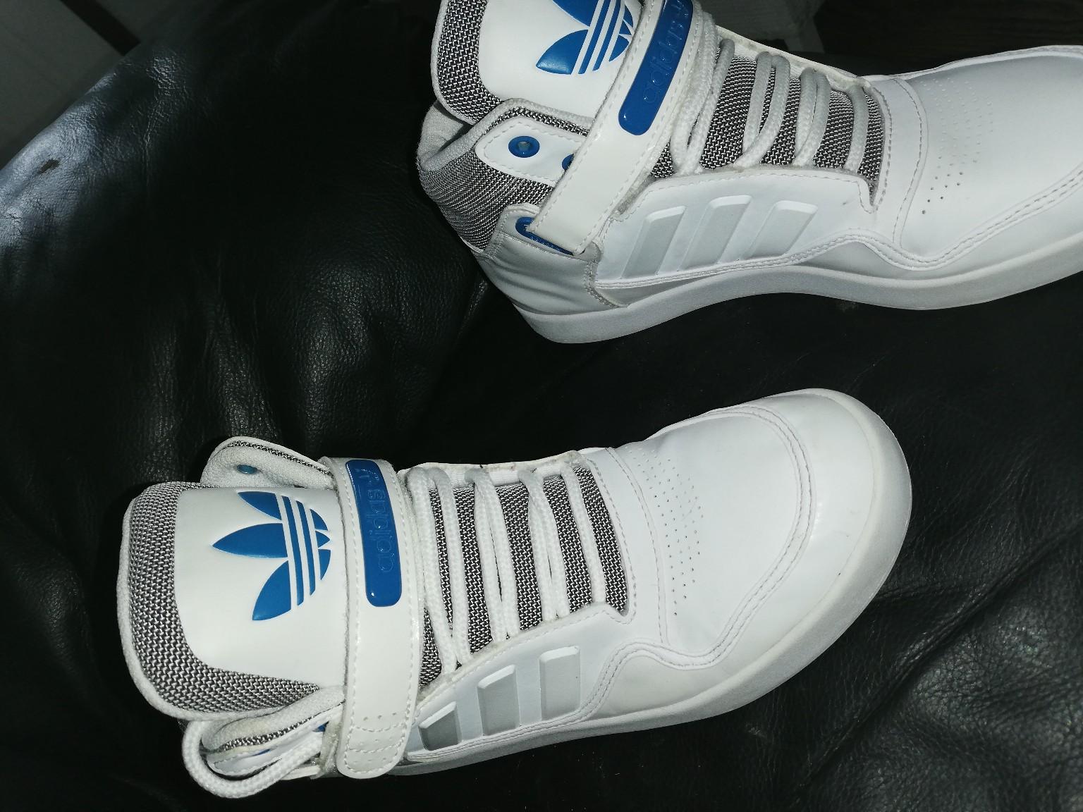 retro Adidas high tops like new in BT47 