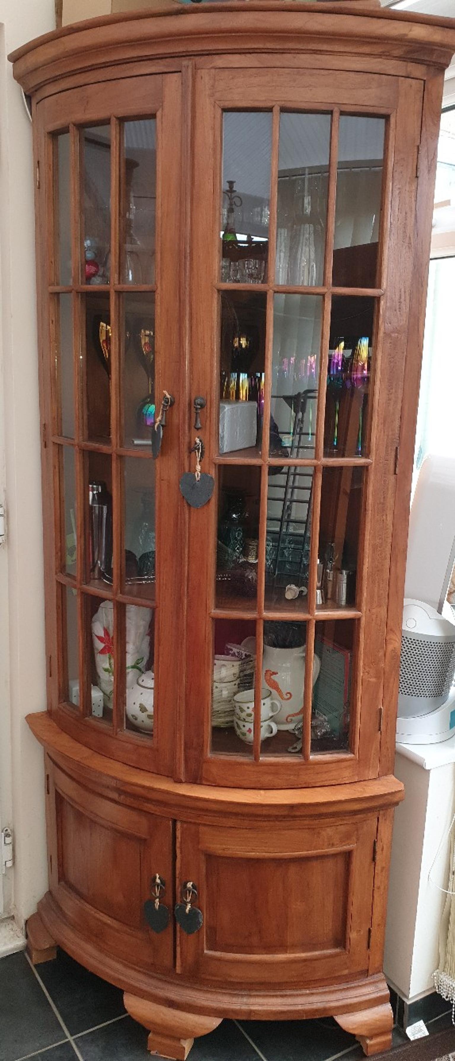 Corner Display Cabinet In Pe27 Needingworth For 70 00 For Sale