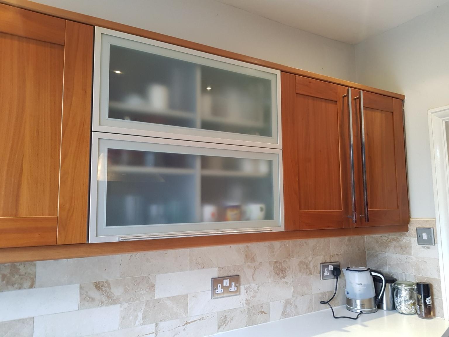 Crown Imperial Kitchen Units In Ig11 London Borough Of Redbridge