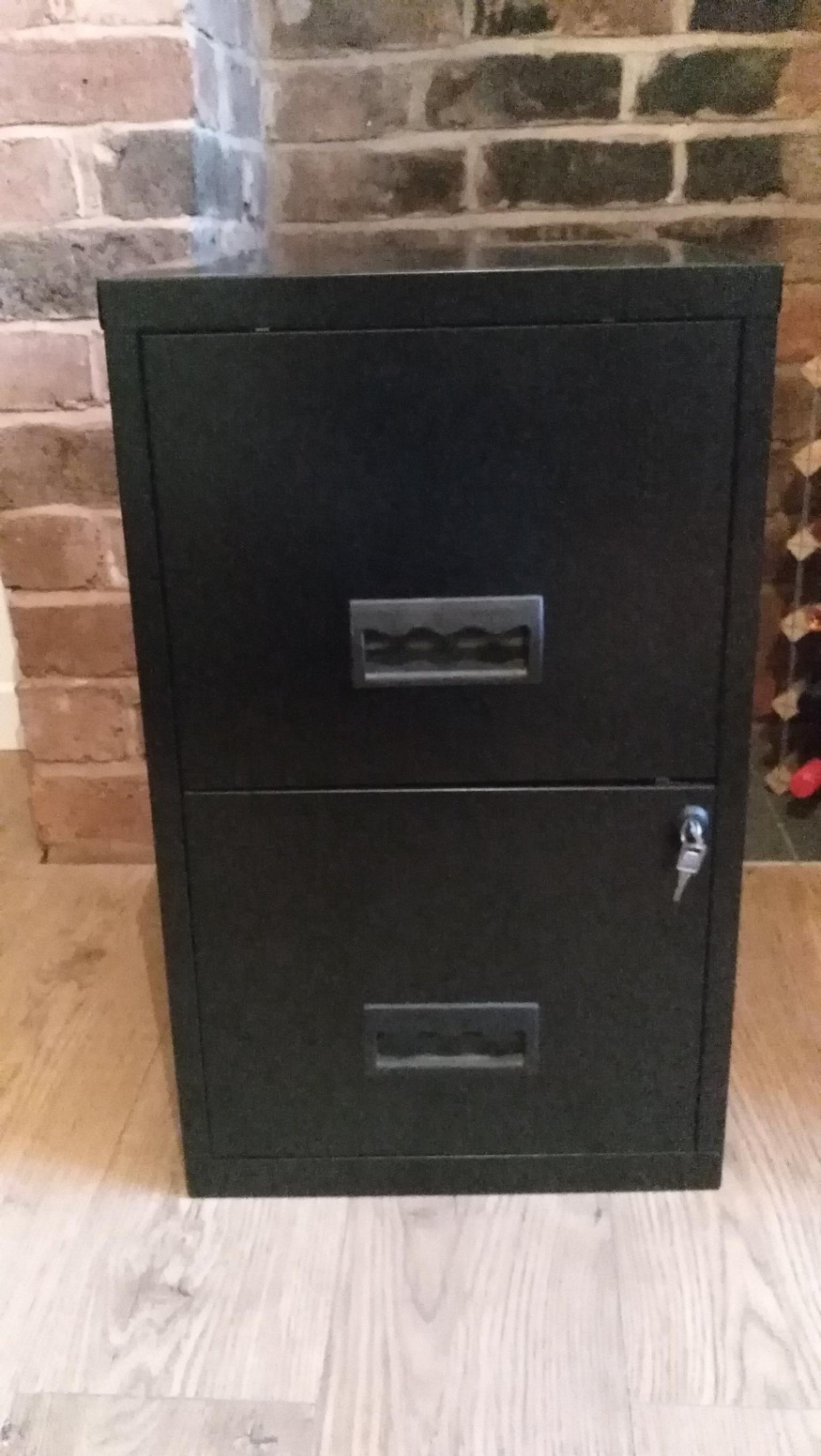 Staples Two Drawer Lockable Filing Cabinet In Dy8 Dudley Fur 10 00