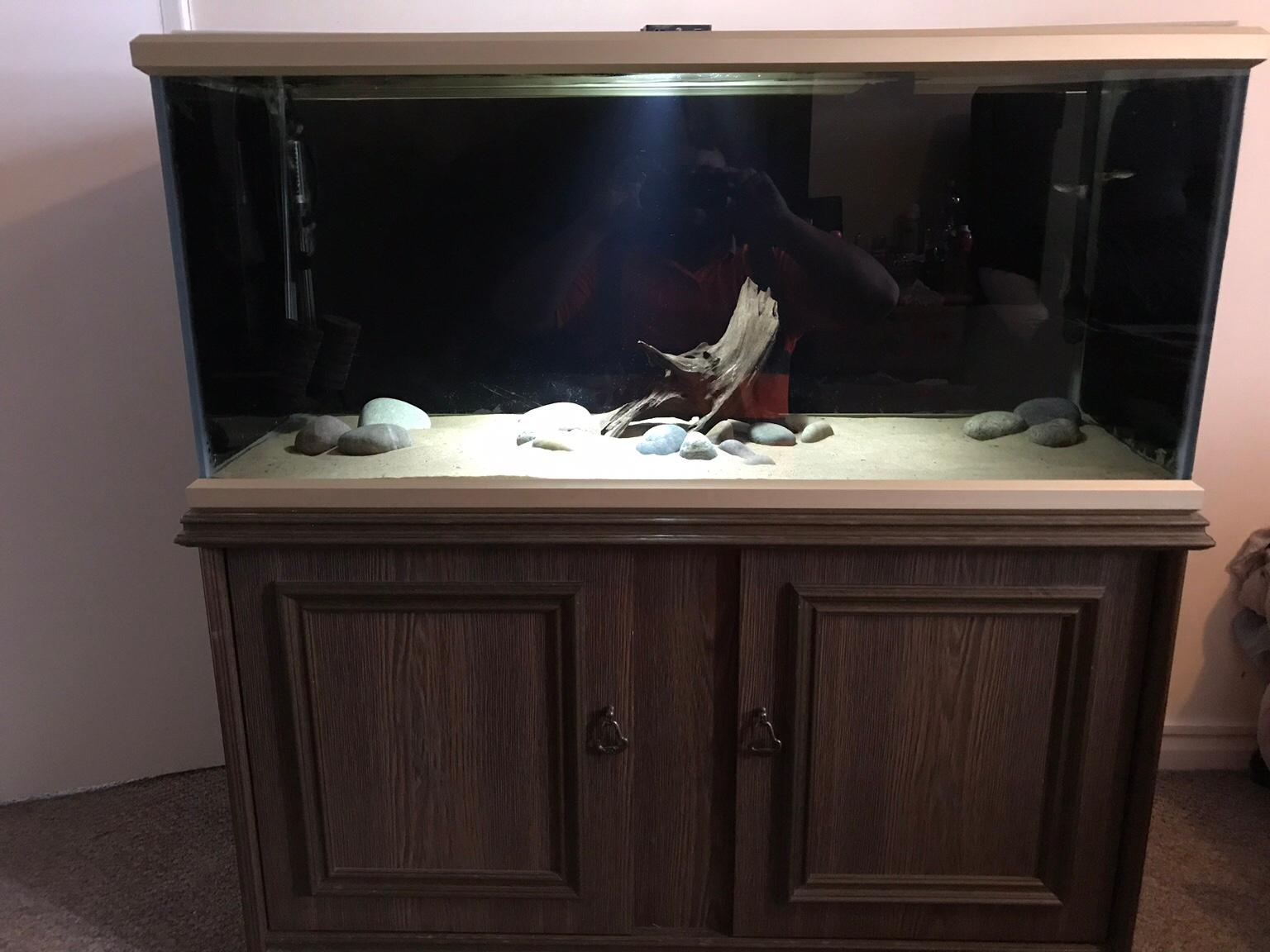 Fish Tank 180l Aquarium And Cabinet In Dy11 Wyre Forest Fur 125 00