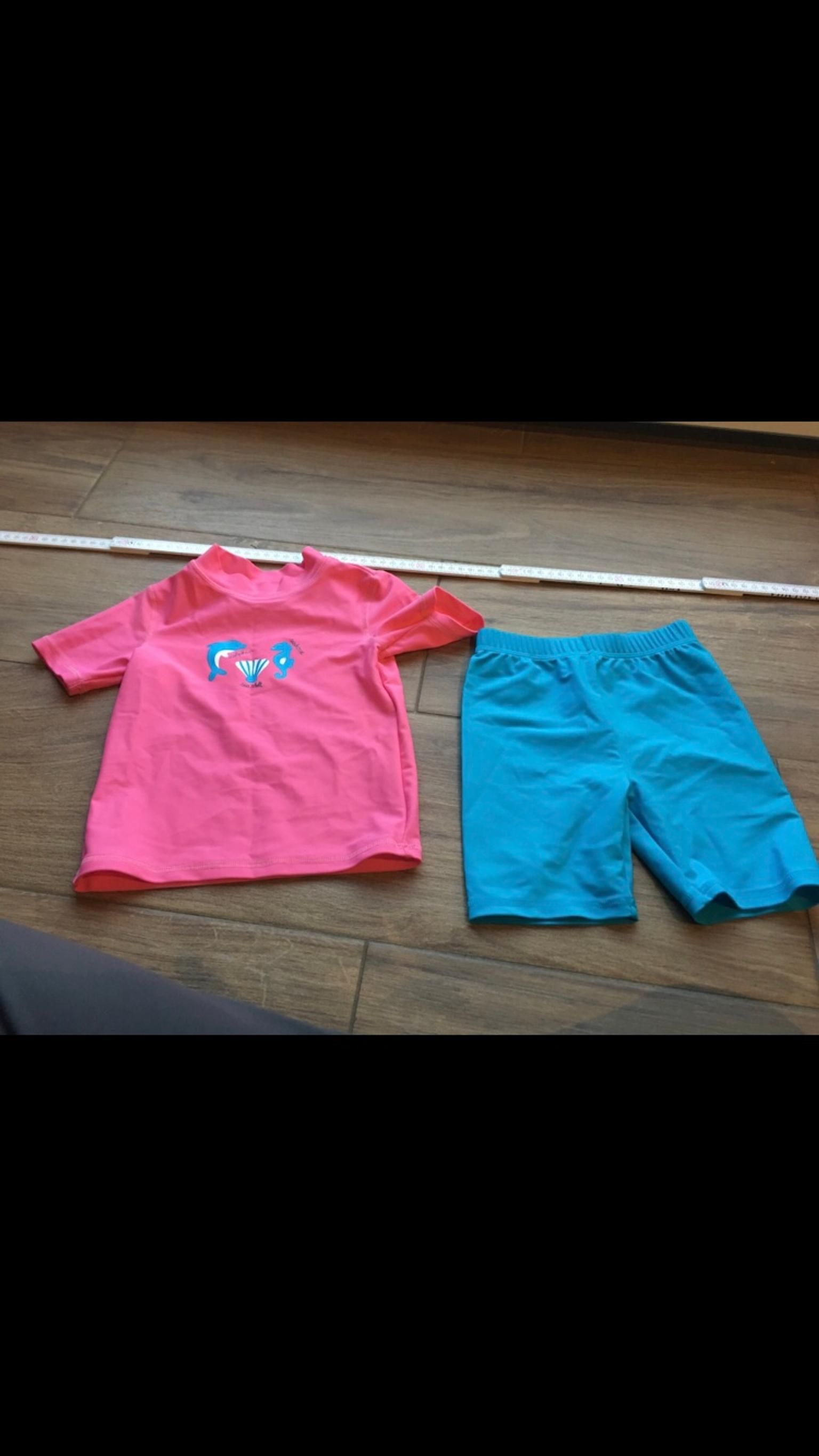 Kinderbadekleidung mit UV Schutz 86/92 in 6974 Gaißau für € 6,00 Verkauf | Shpock AT
