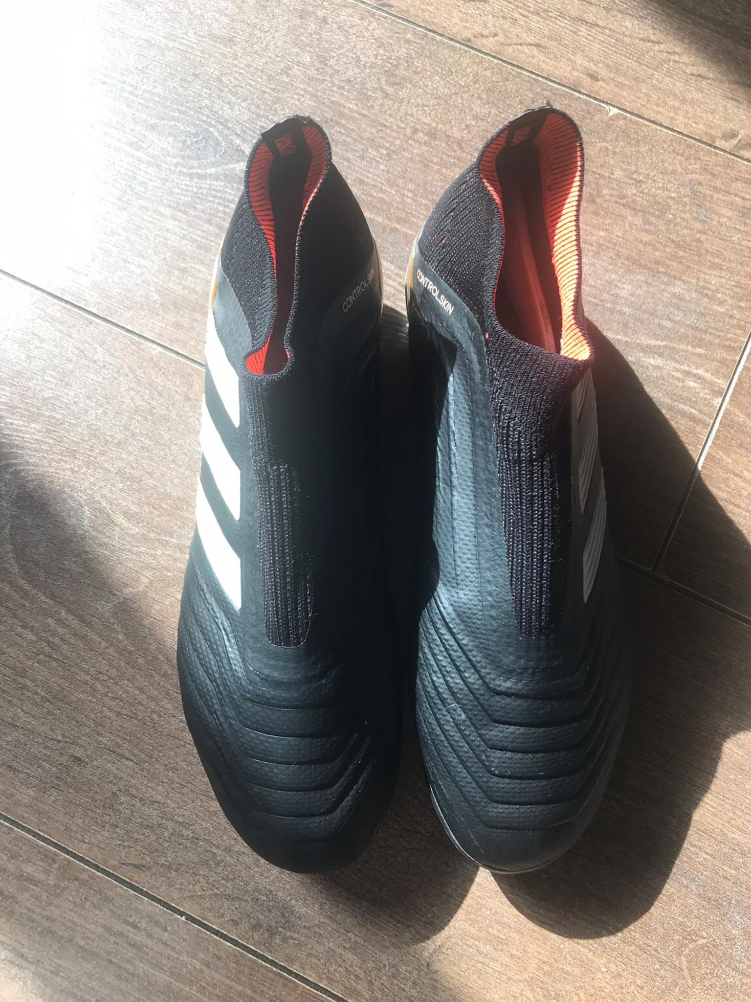 size 5 laceless football boots