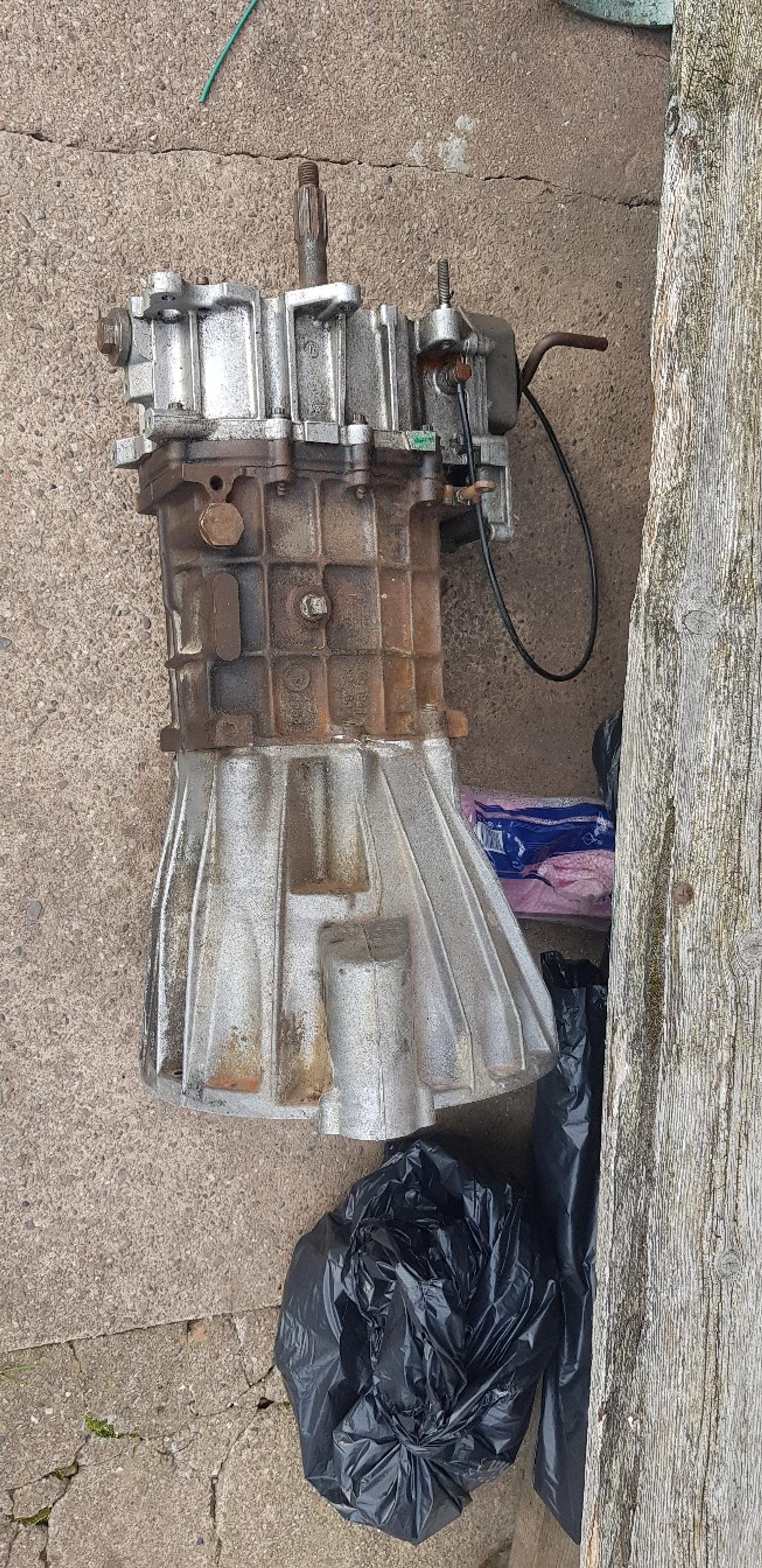 land rover LT77 gearbox in WS3 Walsall for £150.00 for