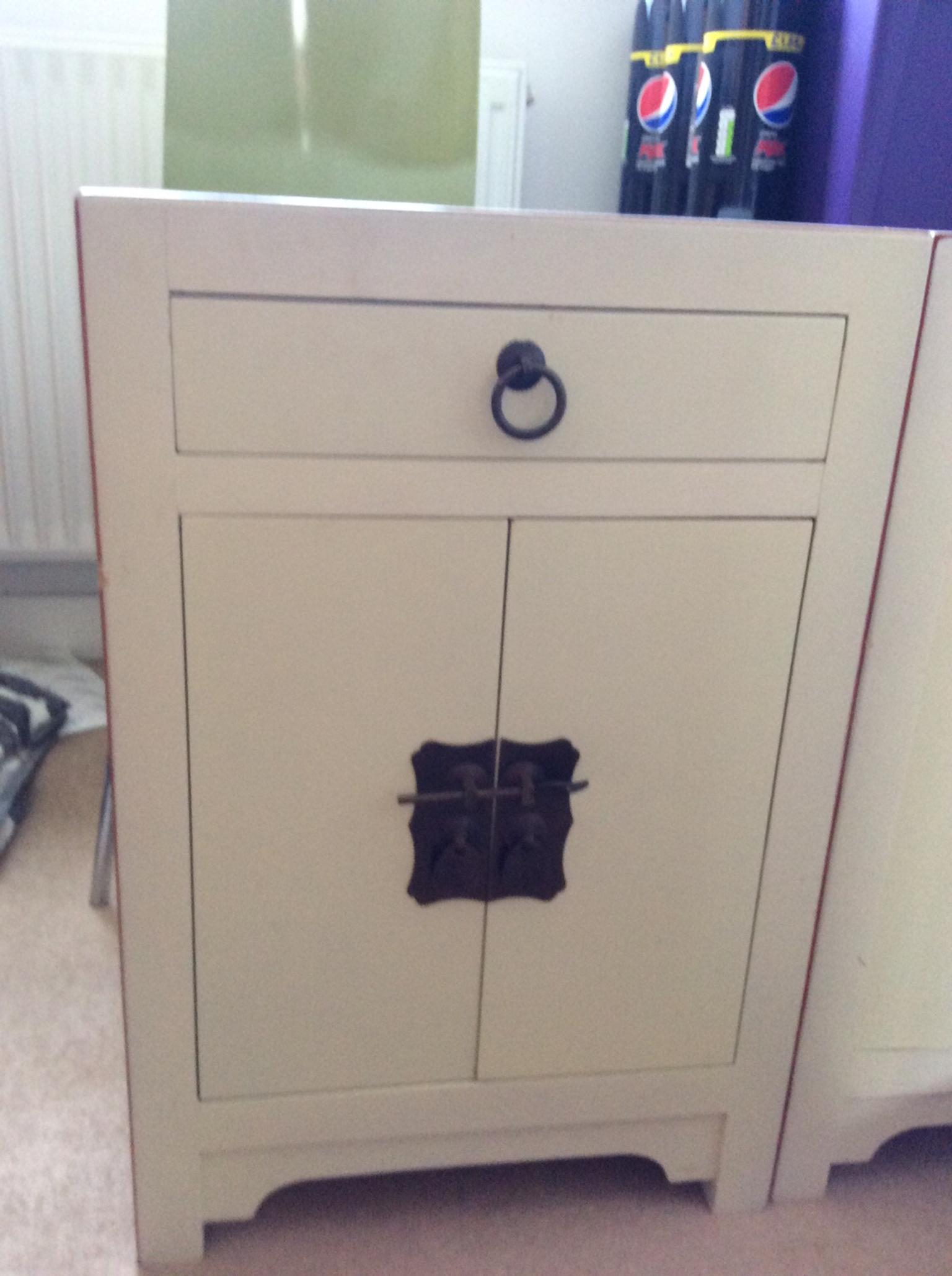 Pair Of Cream Bedside Cabinets In Wakefield For 65 00 For Sale