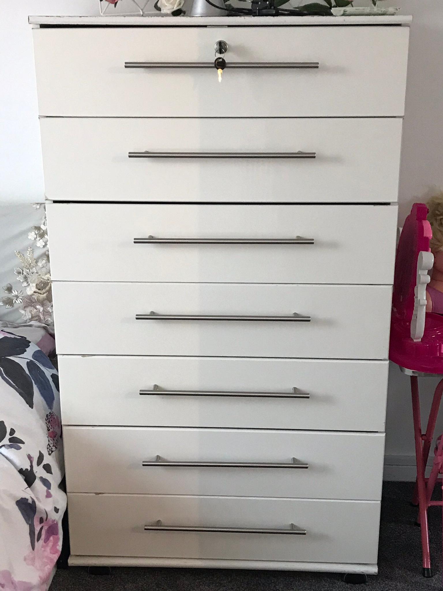 White Tall Chest Drawer In E1 Hamlets For 60 00 For Sale Shpock