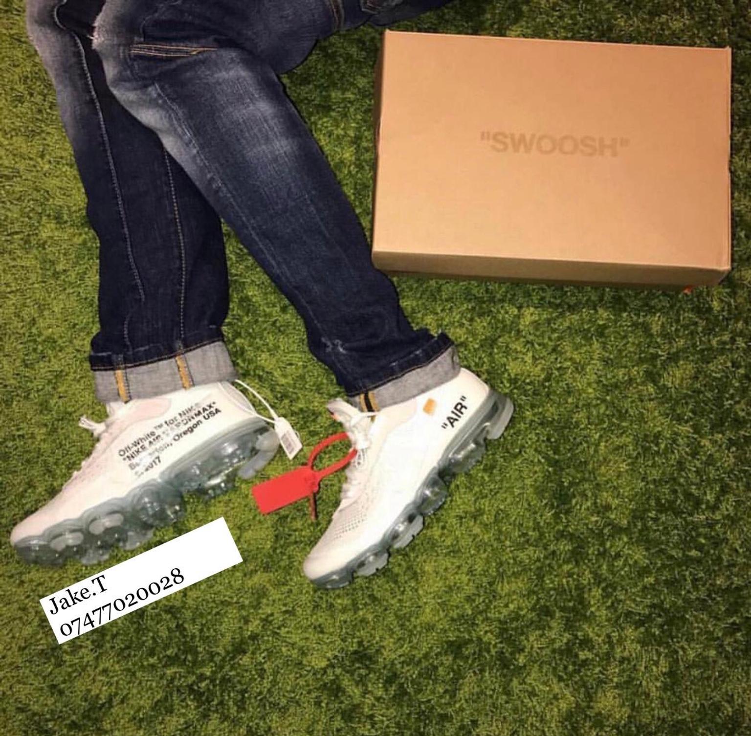 vapormax and jeans