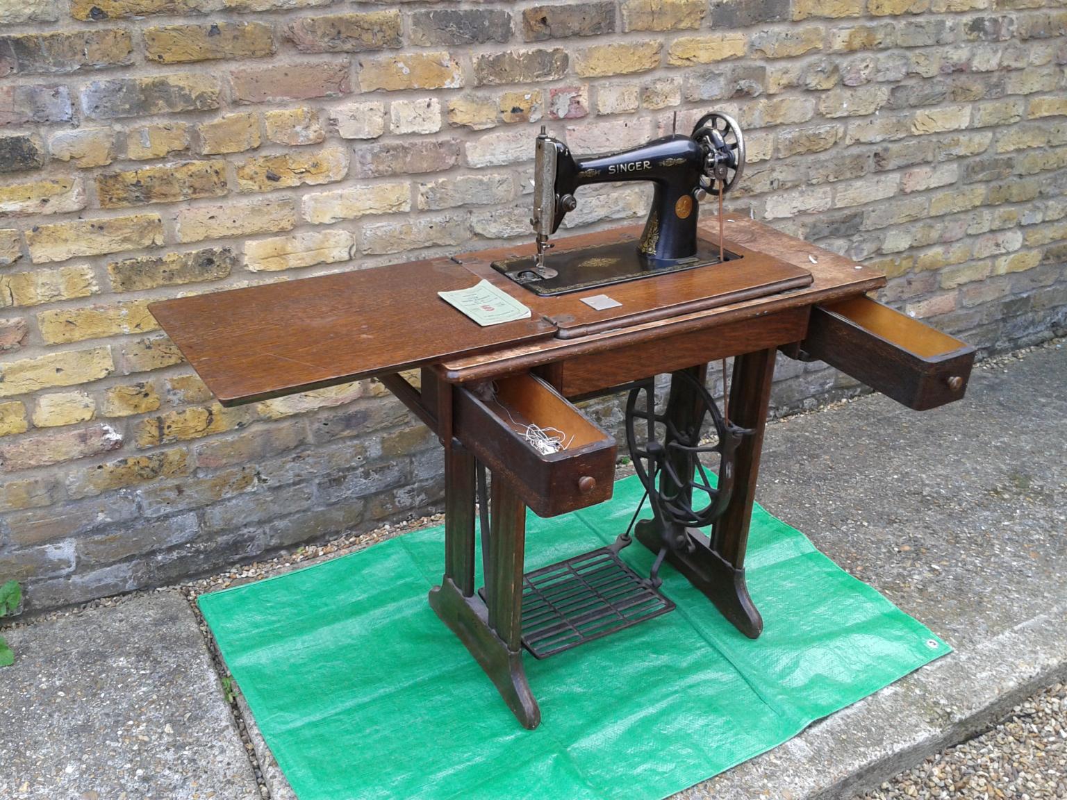 Vintage Sewing Machine Treadle Table Free Del In Da17 Bexley For