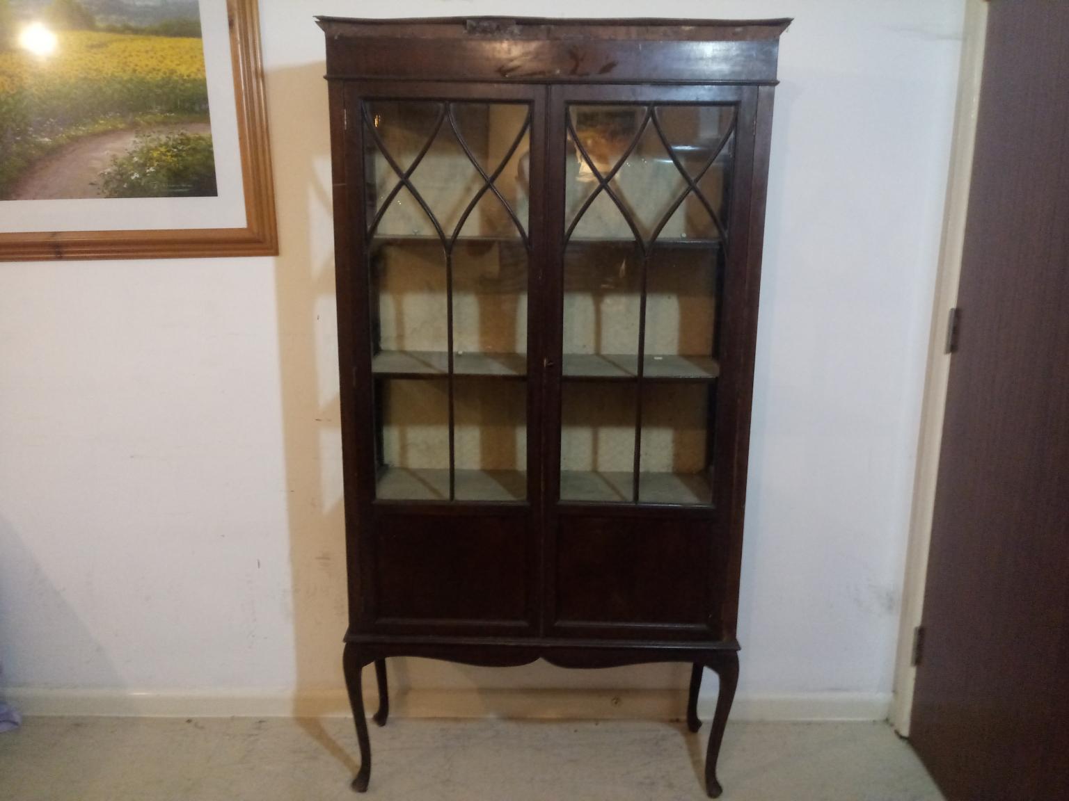 Antique Glass Display Cabinet With 3 Shelves In So22 Winchester