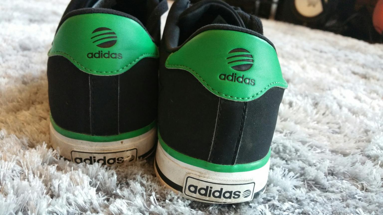 Mens Black and Green Adidas Neo size 7 