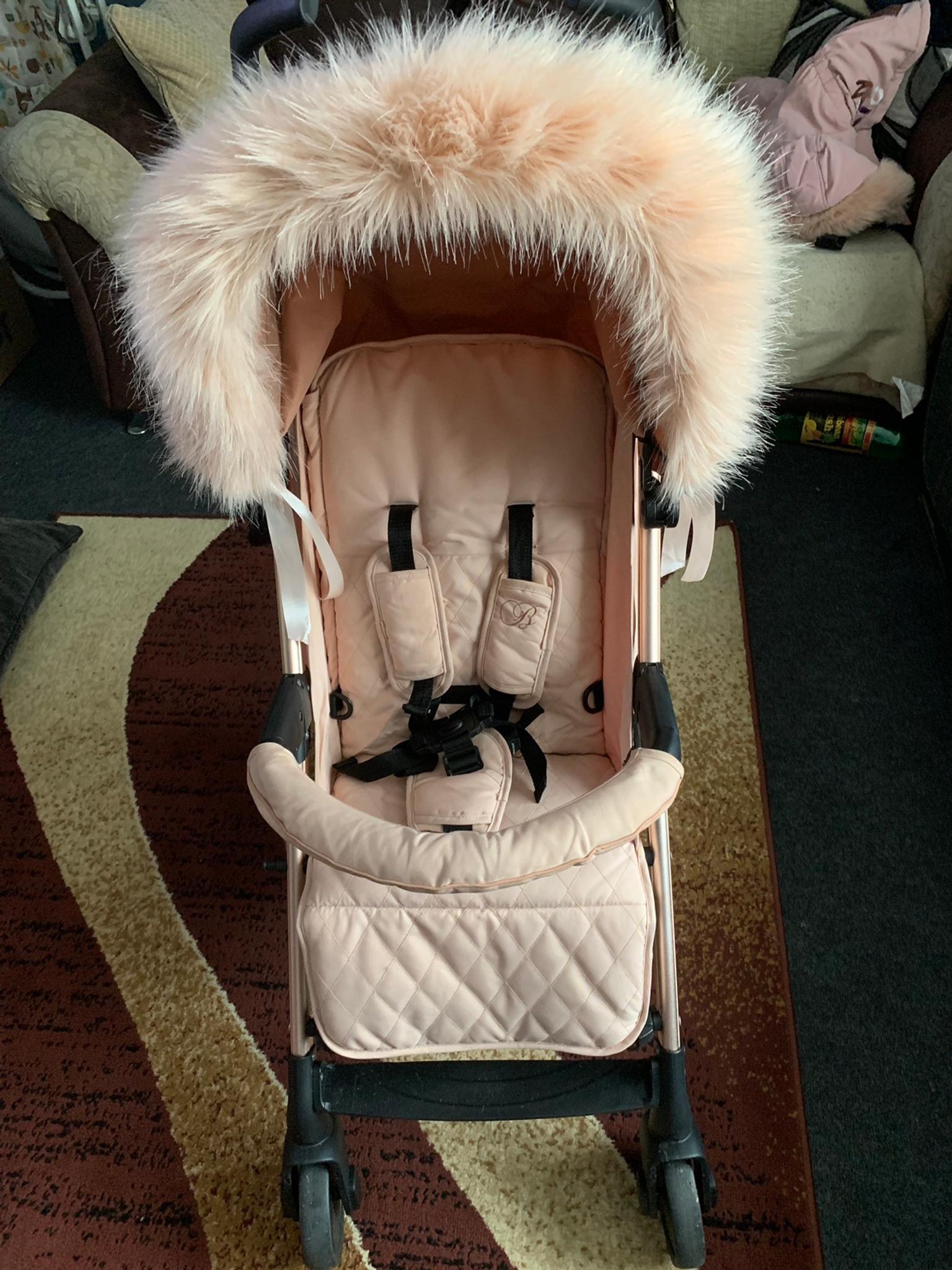 baby prams with fur hood