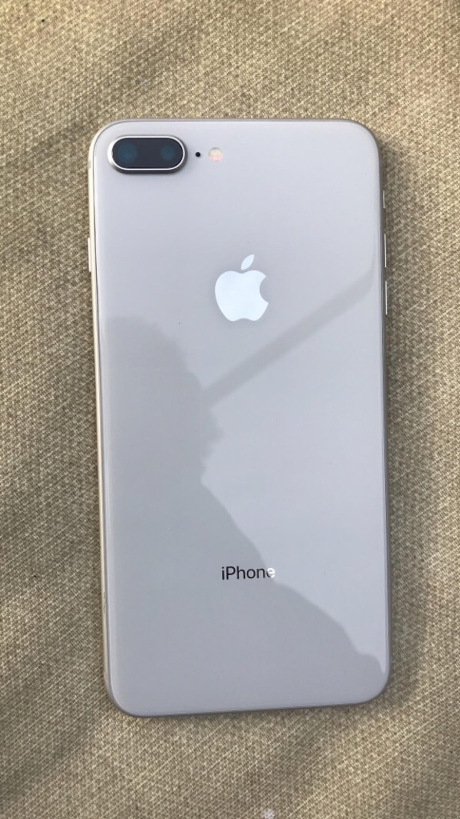 iPhone 8 Plus like new unlocked 64gb white in IG11 London for £440.00 for sale | Shpock
