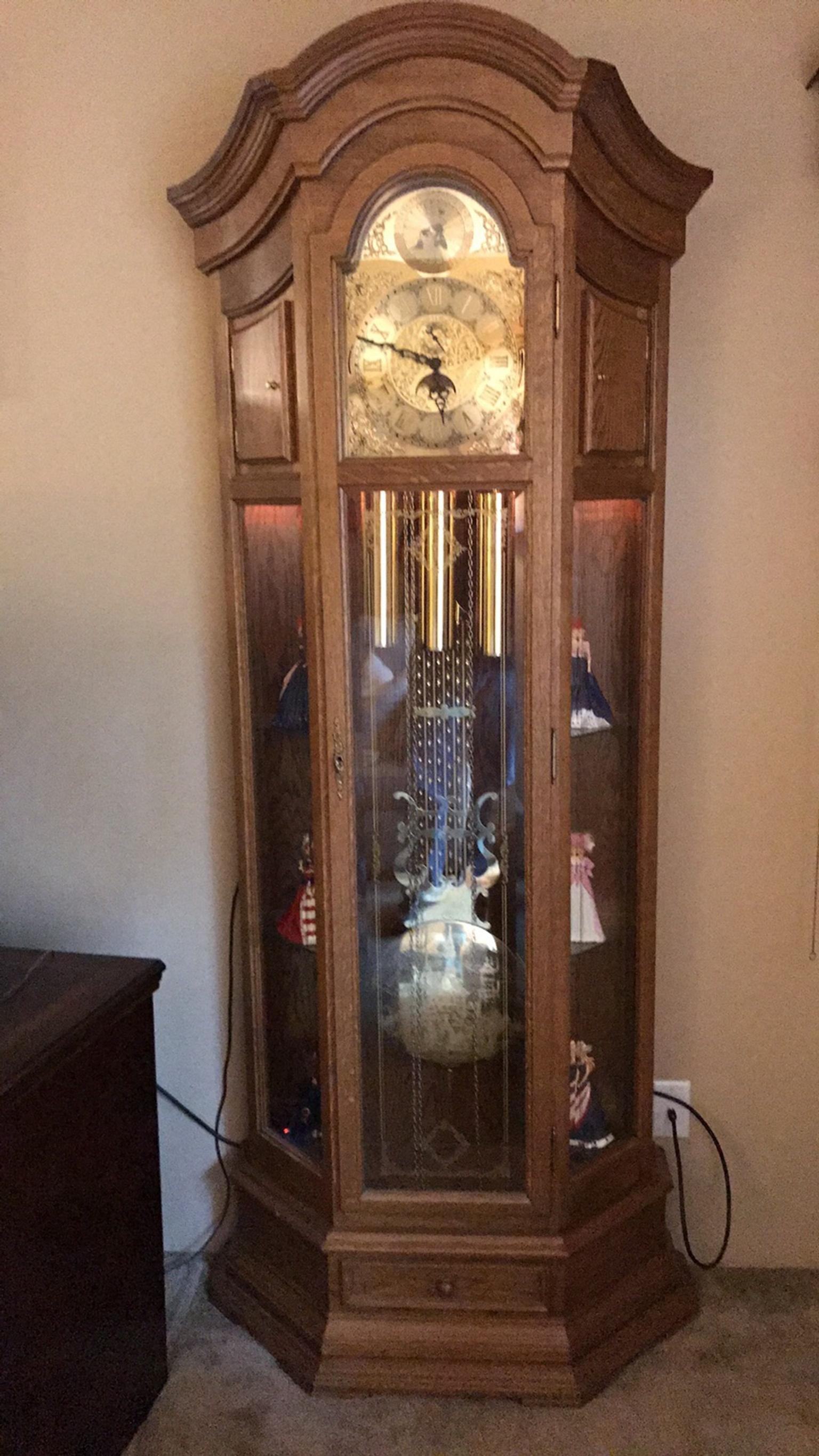 Curio Cabinet Grandfathers Clock In Fur 1 800 00 Zum Verkauf