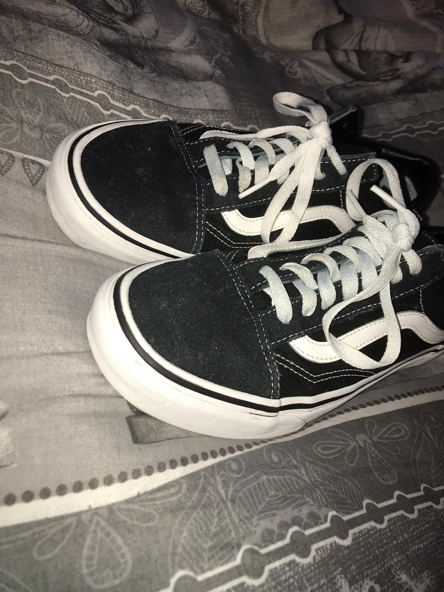 black and white vans size 7
