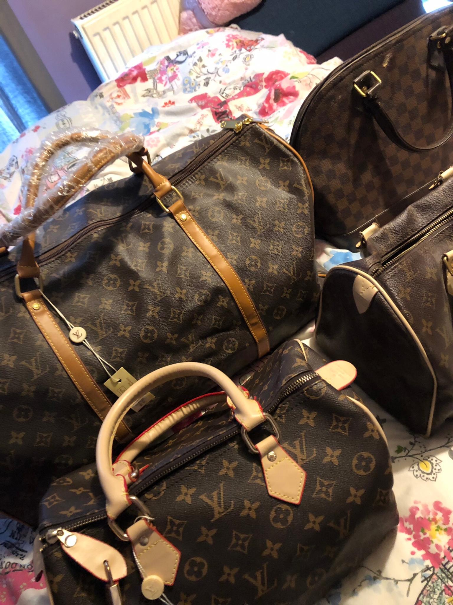 Louis Vuitton-style handbags in SE17 London for £60.00 for sale - Shpock