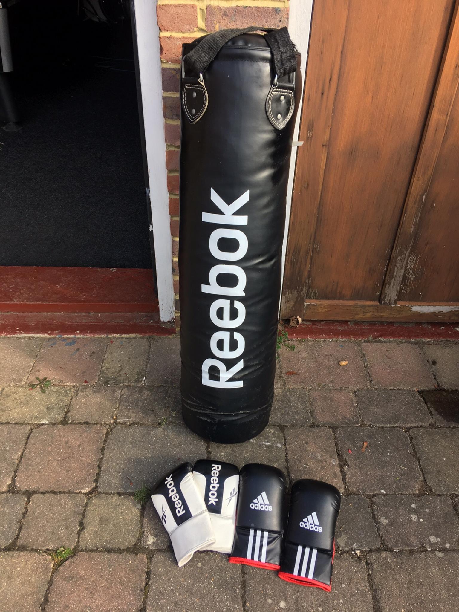 Reebok punch bag and gloves in DA5 
