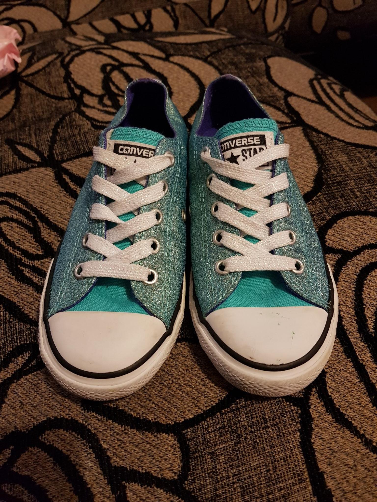 turquoise converse size 3
