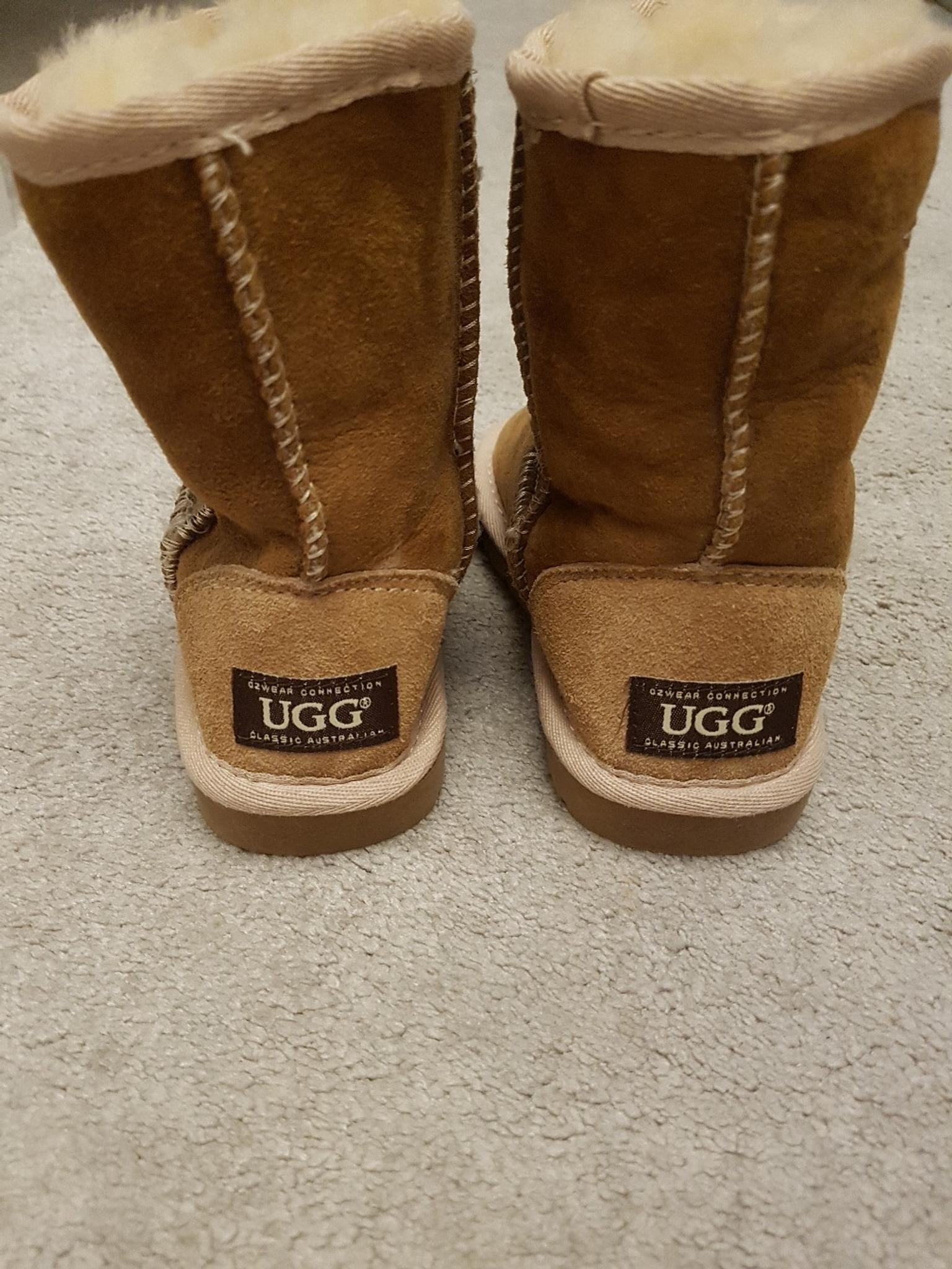 infant uggs size 7