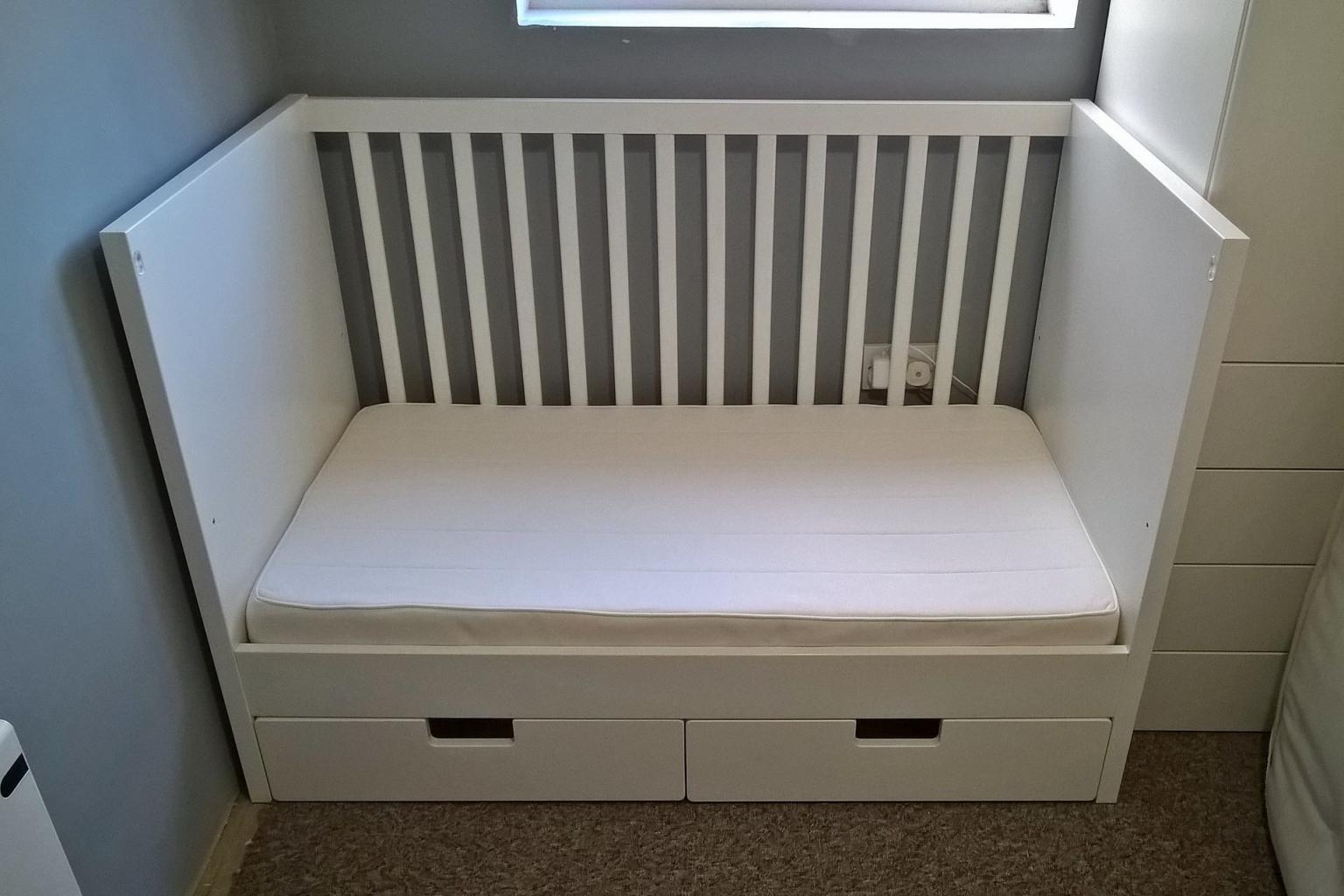 White Baby Cot Toddler Bed Drawers Mattress In B78 Tamworth Fur