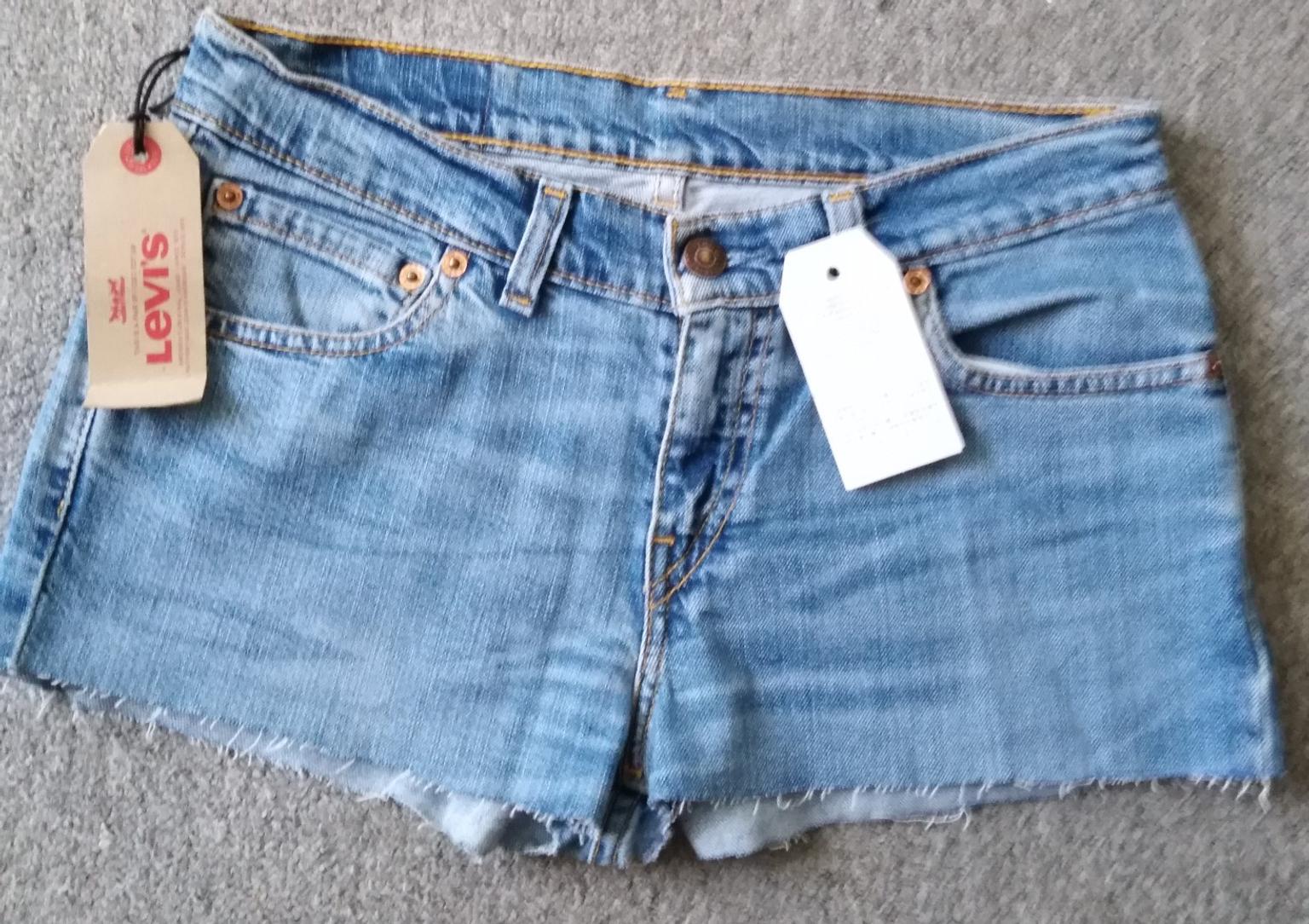 Levi S Jeans Hot Pants W29 Neu Mit Etiketten In Ludwigsburg For 22 00 For Sale Shpock